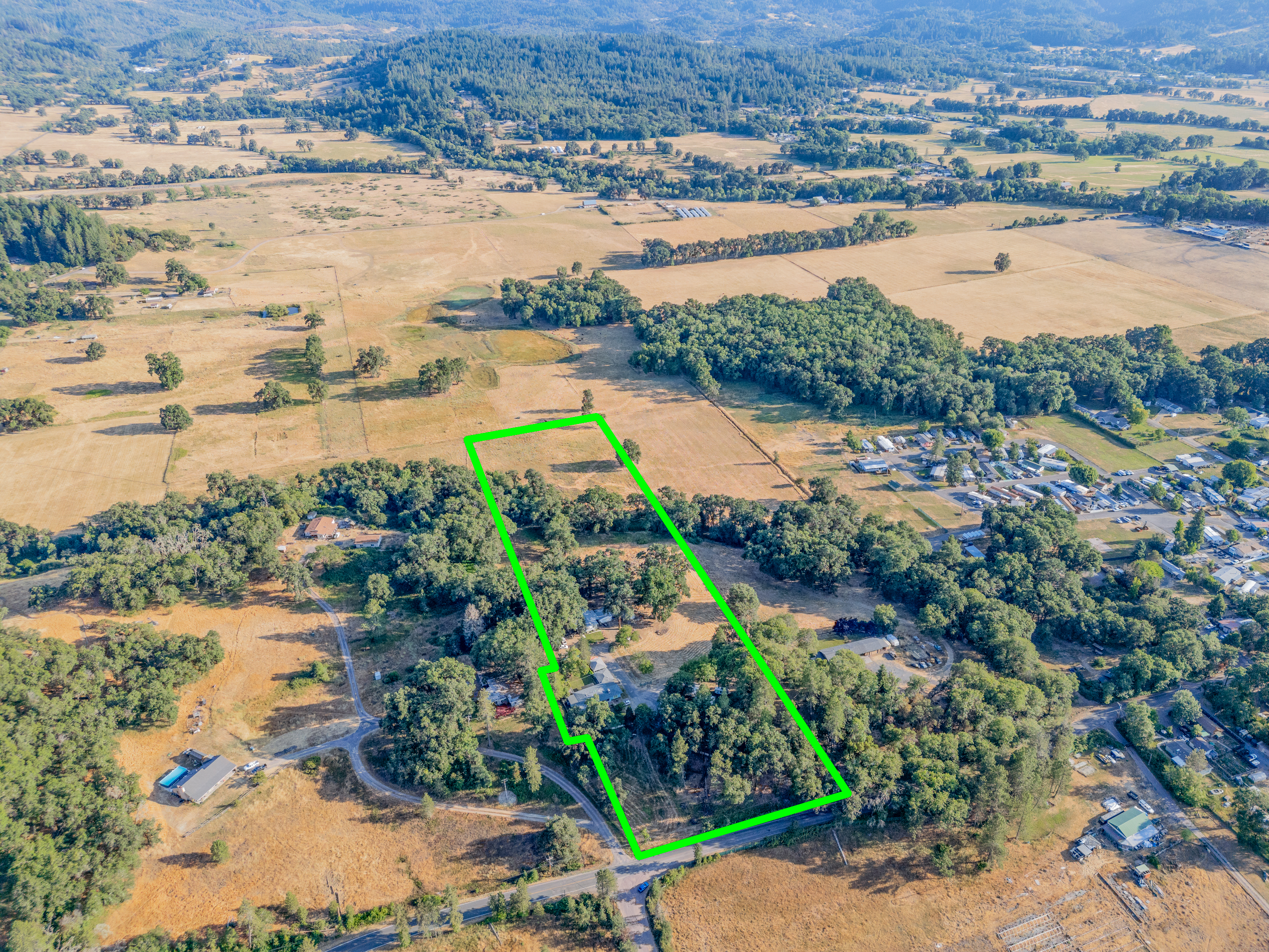 Willits, California, 95490, United States, 3 Bedrooms Bedrooms, ,2 BathroomsBathrooms,Residential,For Sale,1883434