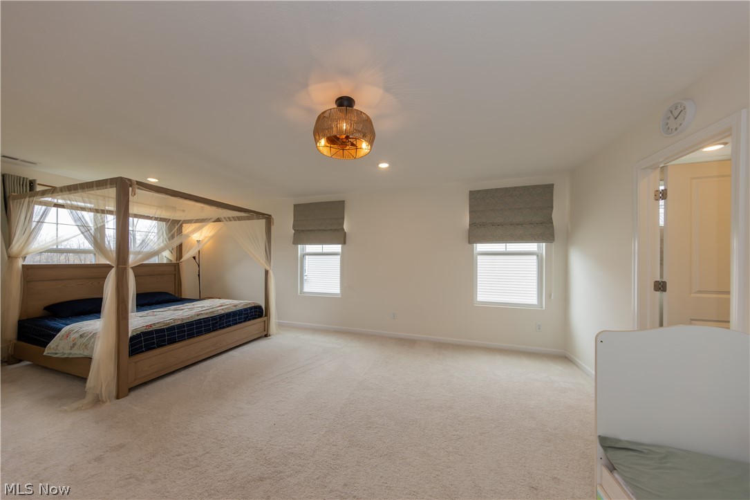 Aurora, Ohio, 44202, United States, 3 Bedrooms Bedrooms, ,3 BathroomsBathrooms,Residential,For Sale,2030773