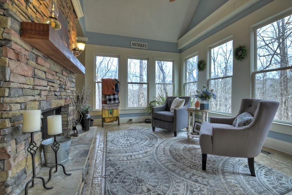 Talking Rock, Georgia, 30175, United States, 4 Bedrooms Bedrooms, ,4 BathroomsBathrooms,Residential,For Sale,1692764