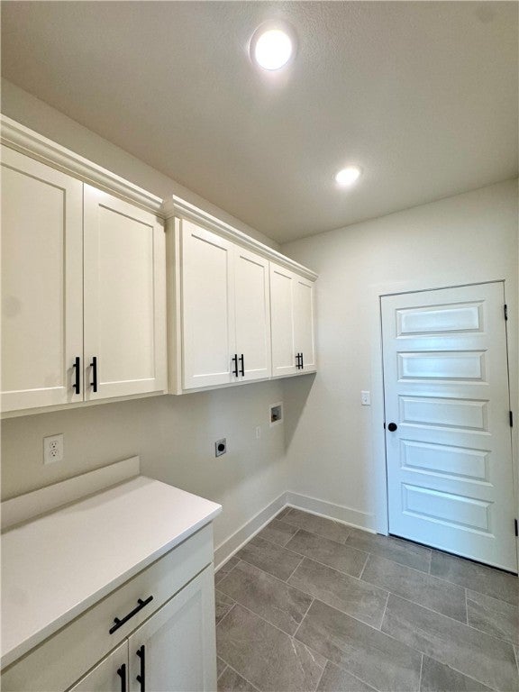 Rogers, Arkansas, 72758, United States, 5 Bedrooms Bedrooms, ,3 BathroomsBathrooms,Residential,For Sale,2002249