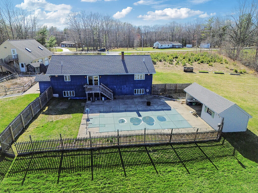 China, Maine, 04358, United States, 6 Bedrooms Bedrooms, ,3 BathroomsBathrooms,Residential,For Sale,1898689