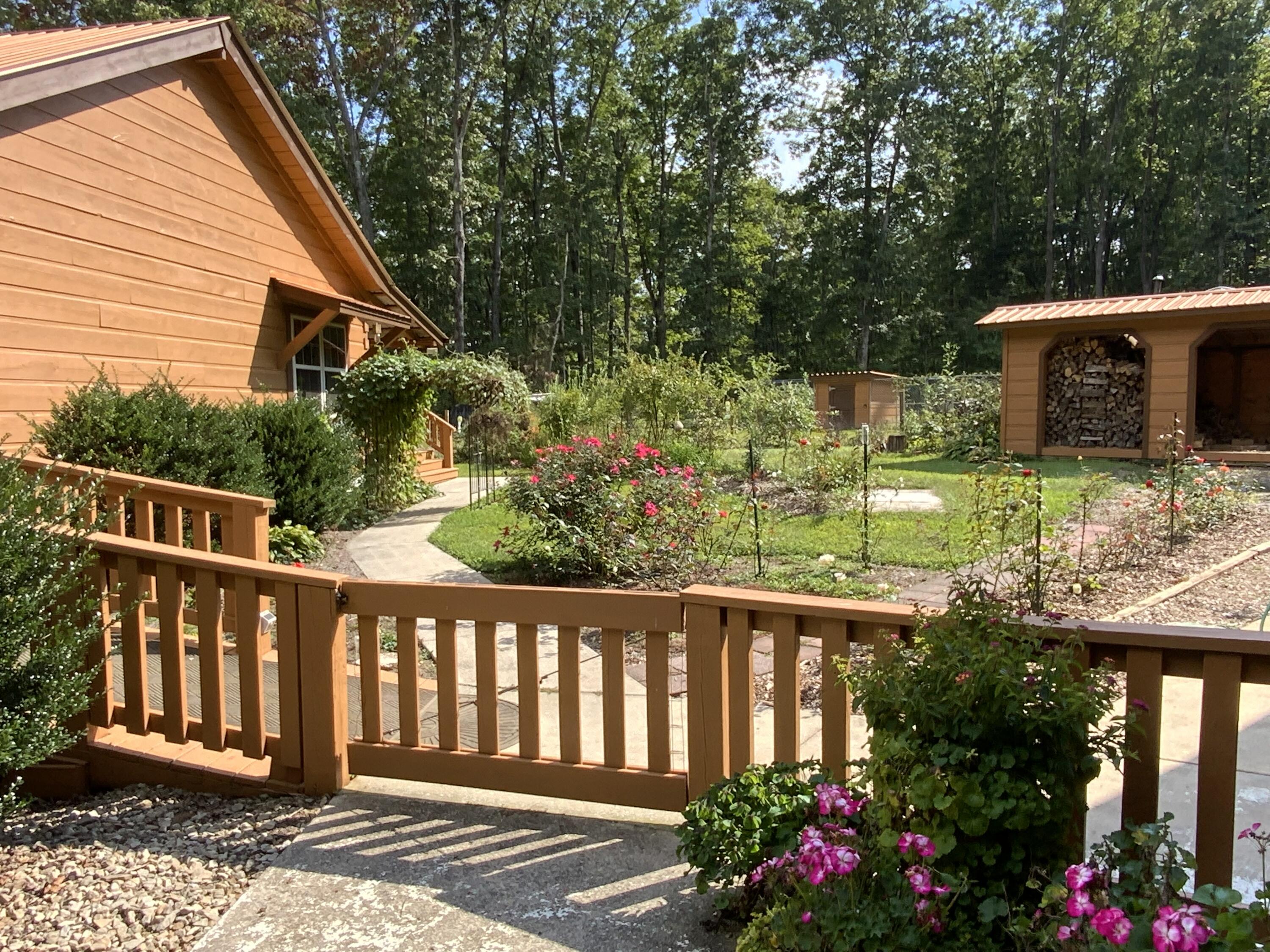 Tracy City, Tennessee, 37387, United States, 3 Bedrooms Bedrooms, ,Residential,For Sale,1979741