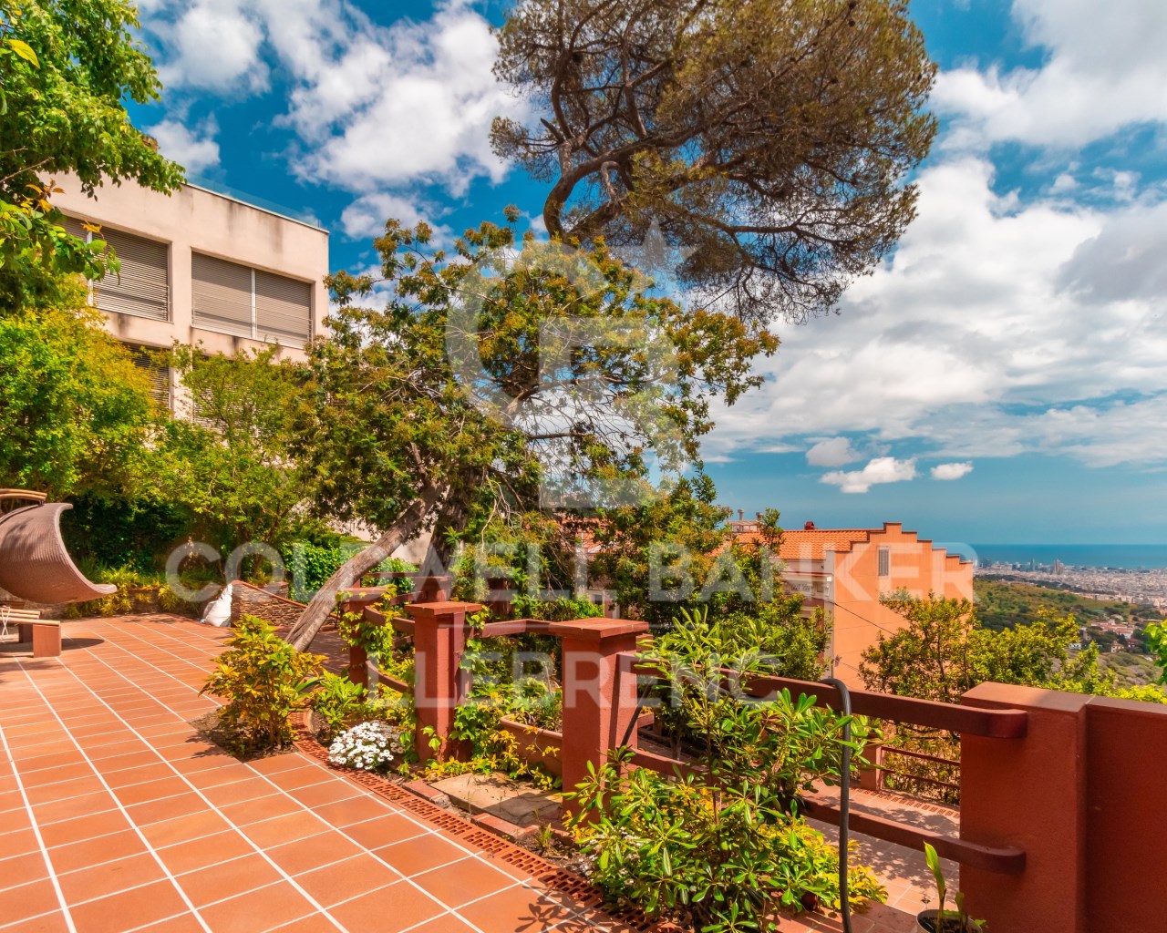 Barcelona, Catalonia, ES, 4 Bedrooms Bedrooms, ,3 BathroomsBathrooms,Residential,For Sale,1827300