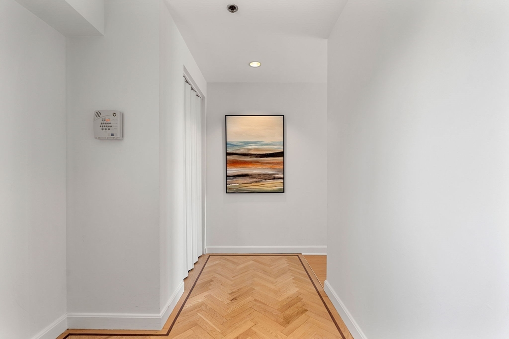 Cambridge, Massachusetts, 02139, United States, 1 Bedroom Bedrooms, ,2 BathroomsBathrooms,Residential,For Sale,1875314