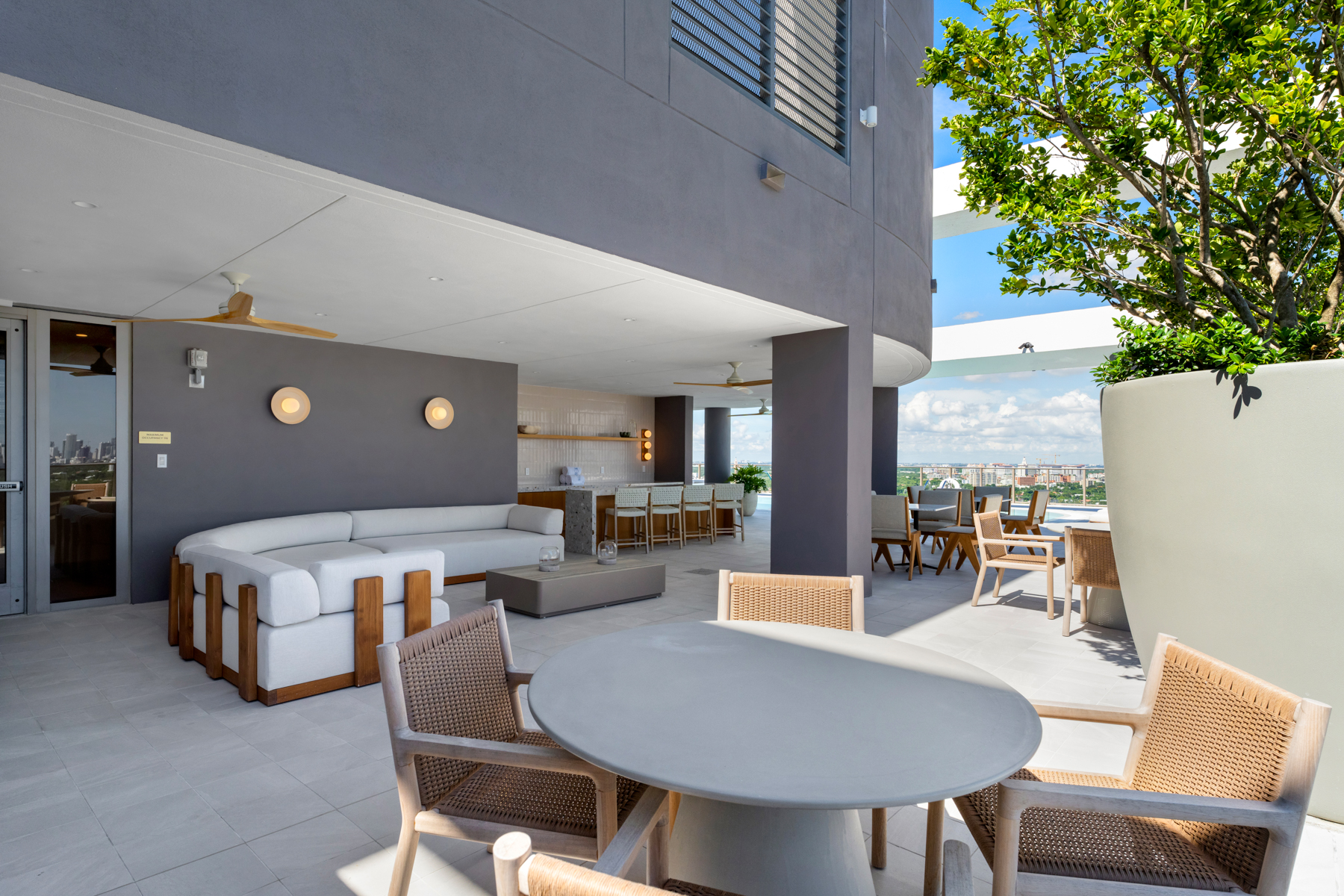  2678 Tigertail Ave, Miami, FL, 33133 - 物件實景