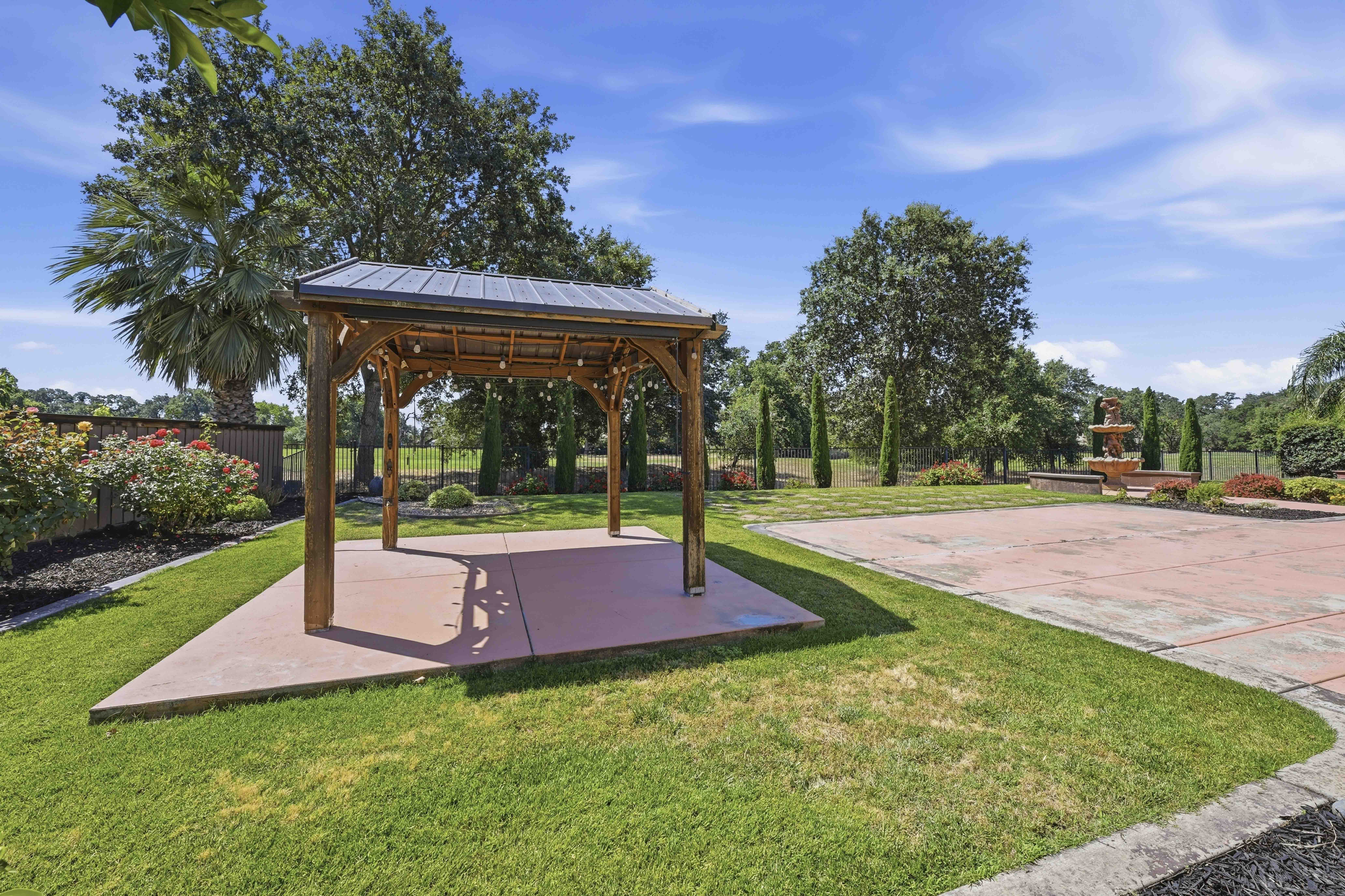  8587 Indianwood Lane, Roseville, CA 95747 - 物件實景