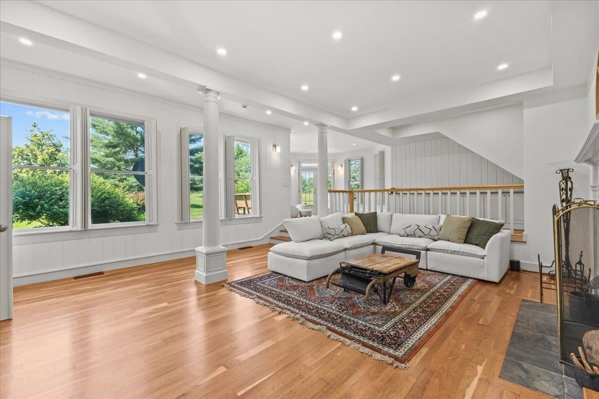 Stowe, Vermont, 05672, United States, 4 Bedrooms Bedrooms, ,3 BathroomsBathrooms,Residential,For Sale,1890997