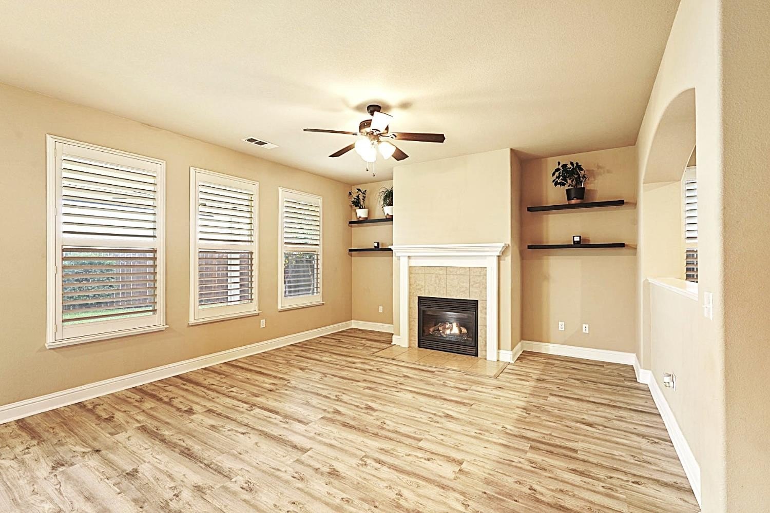 Valley Springs, California, 95252, United States, 3 Bedrooms Bedrooms, ,3 BathroomsBathrooms,Residential,For Sale,2005908