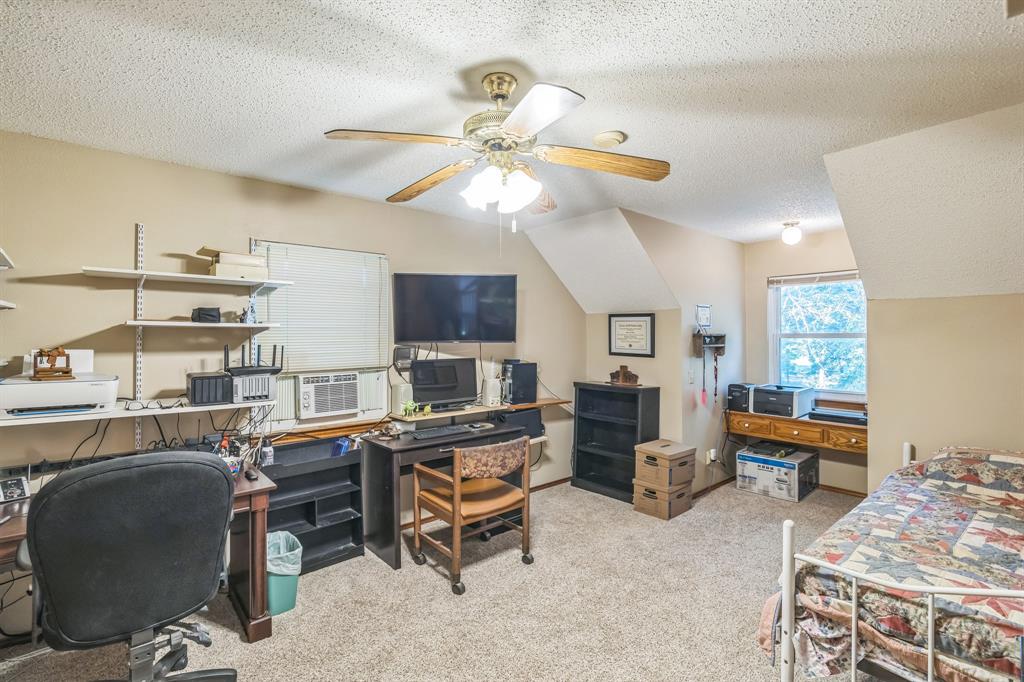 Honey Grove, Texas, 75446, United States, 3 Bedrooms Bedrooms, ,3 BathroomsBathrooms,Residential,For Sale,1840327