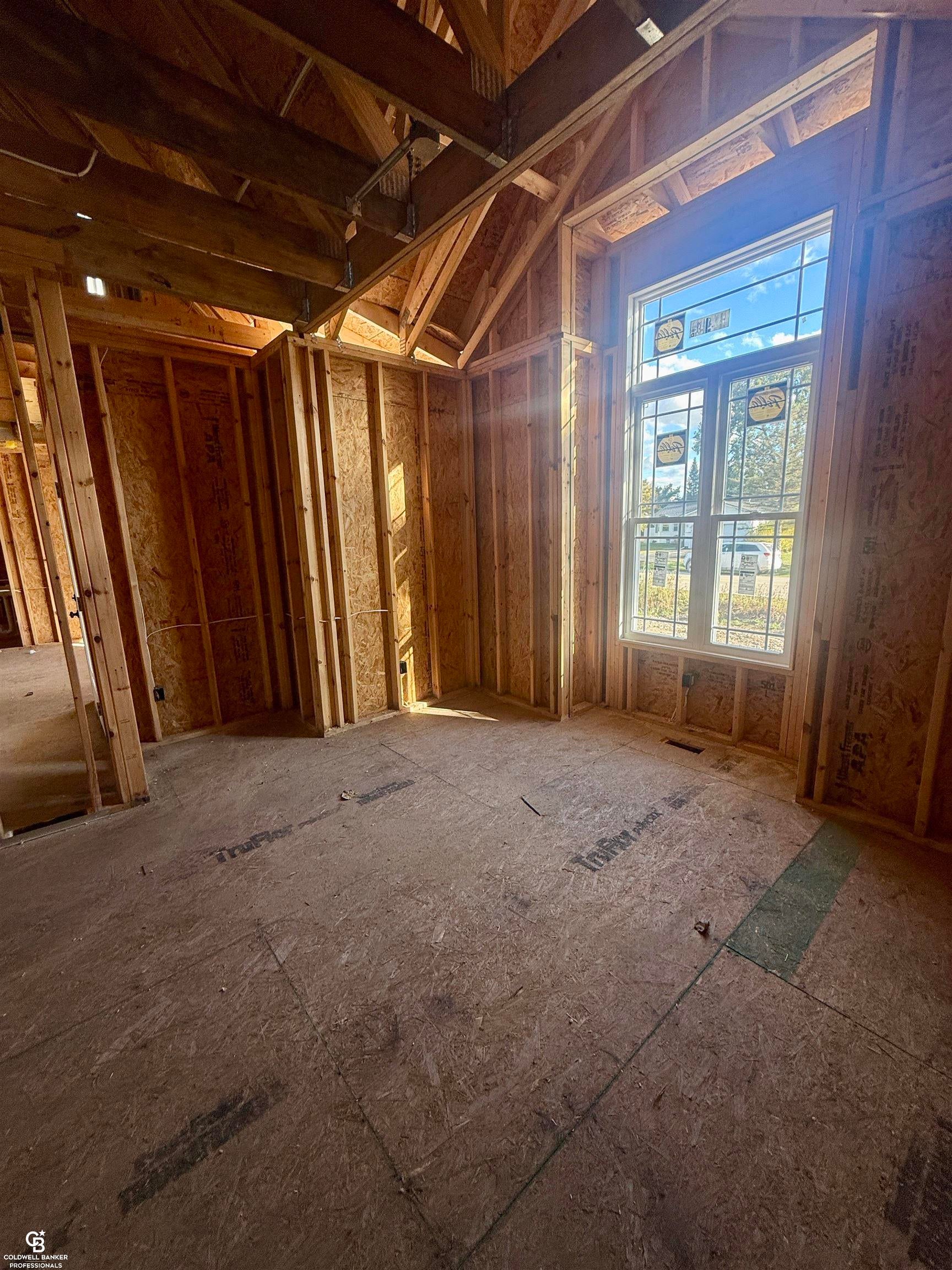 Saint Clair, Michigan, 48079, United States, 5 Bedrooms Bedrooms, ,3 BathroomsBathrooms,Residential,For Sale,1868315