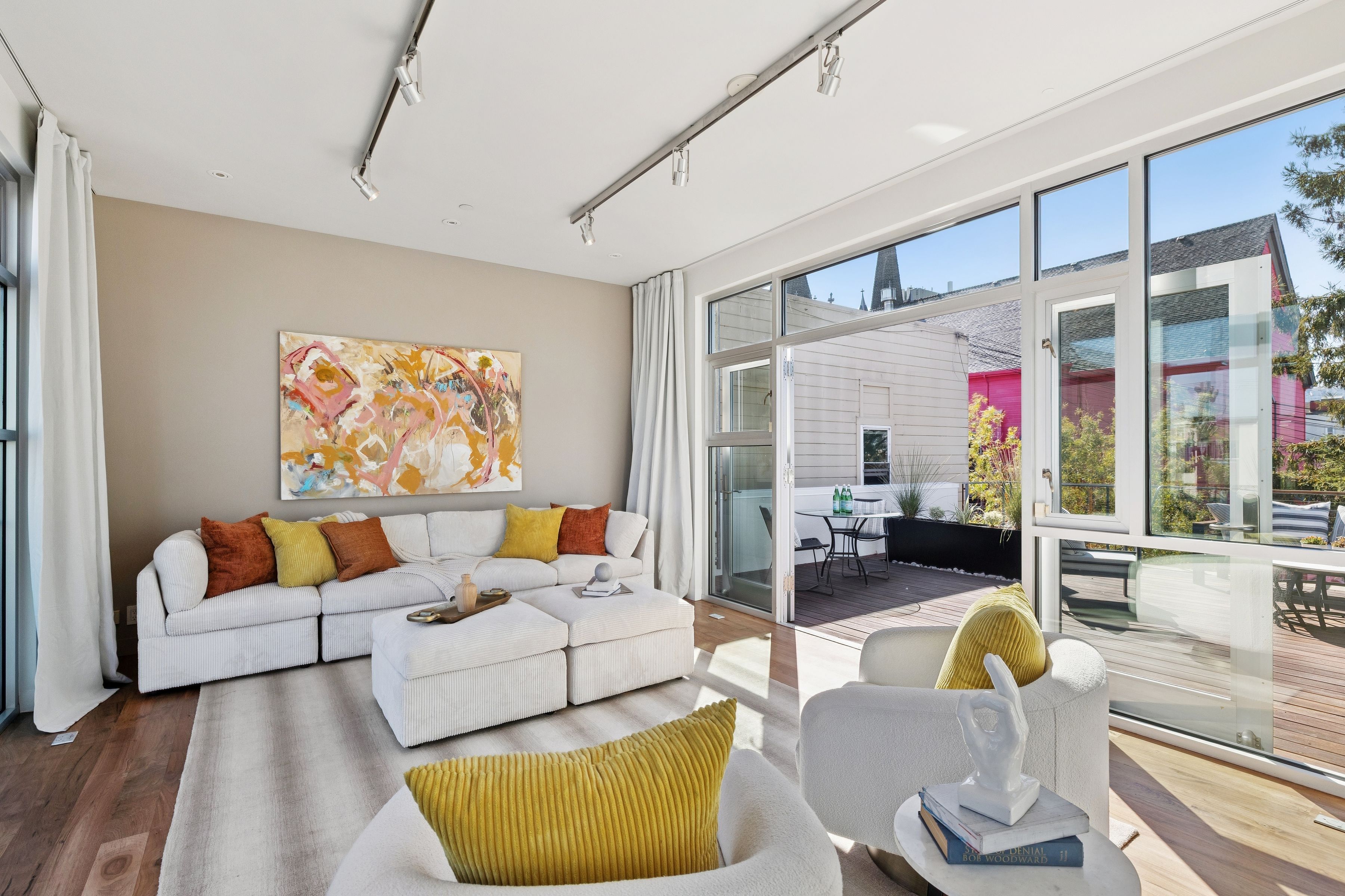  1076 South Van Ness Avenue - 物件實景