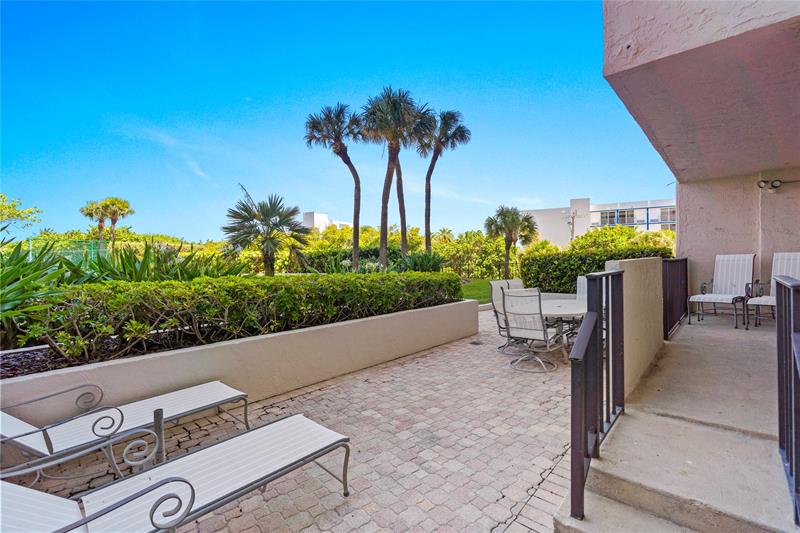 Lauderdale By The Sea, Florida, 33308, United States, 2 Bedrooms Bedrooms, ,2 BathroomsBathrooms,Residential,For Sale,1898422