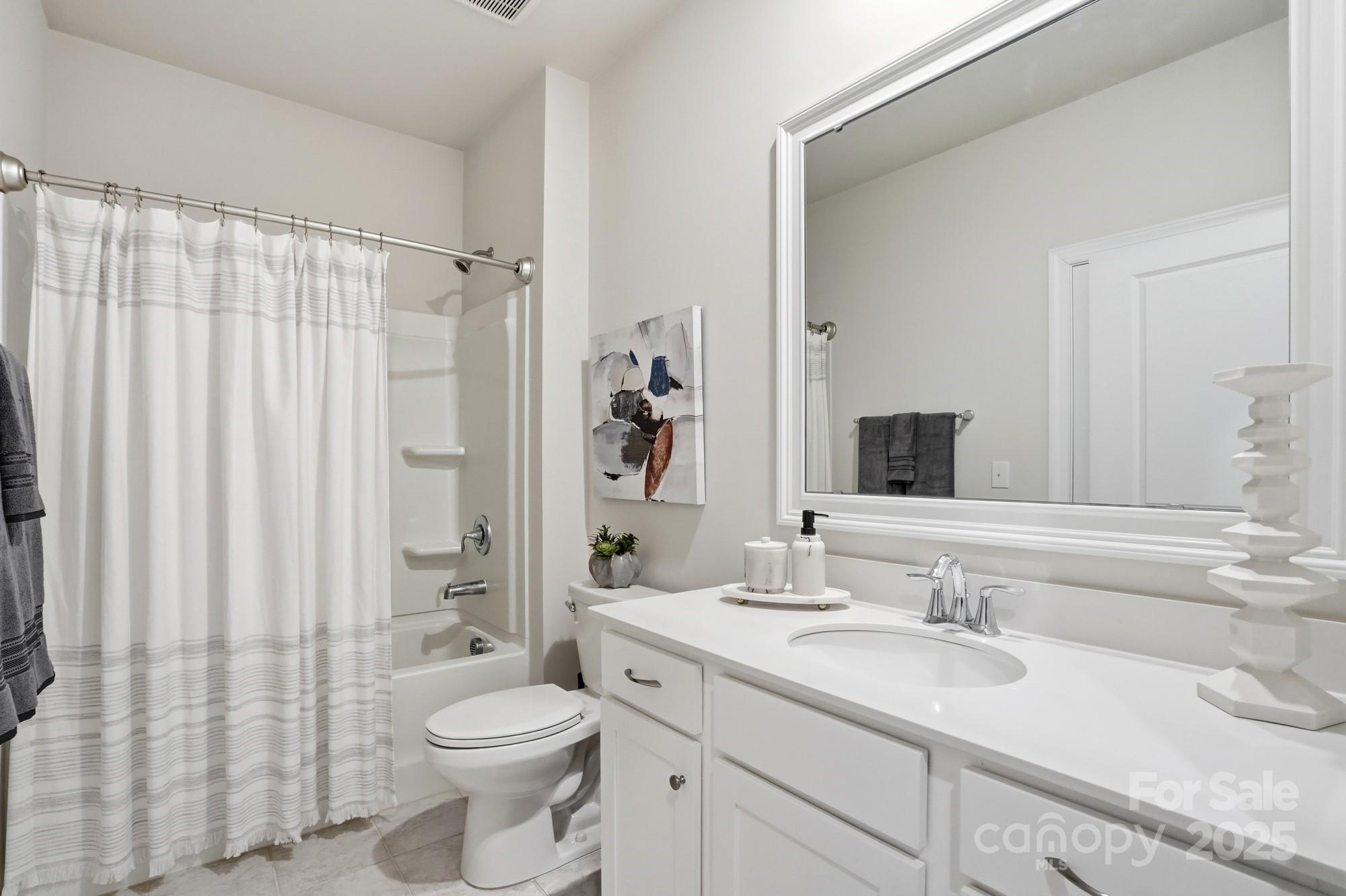 Huntersville, North Carolina, 28078, United States, 4 Bedrooms Bedrooms, ,4 BathroomsBathrooms,Residential,For Sale,1992464