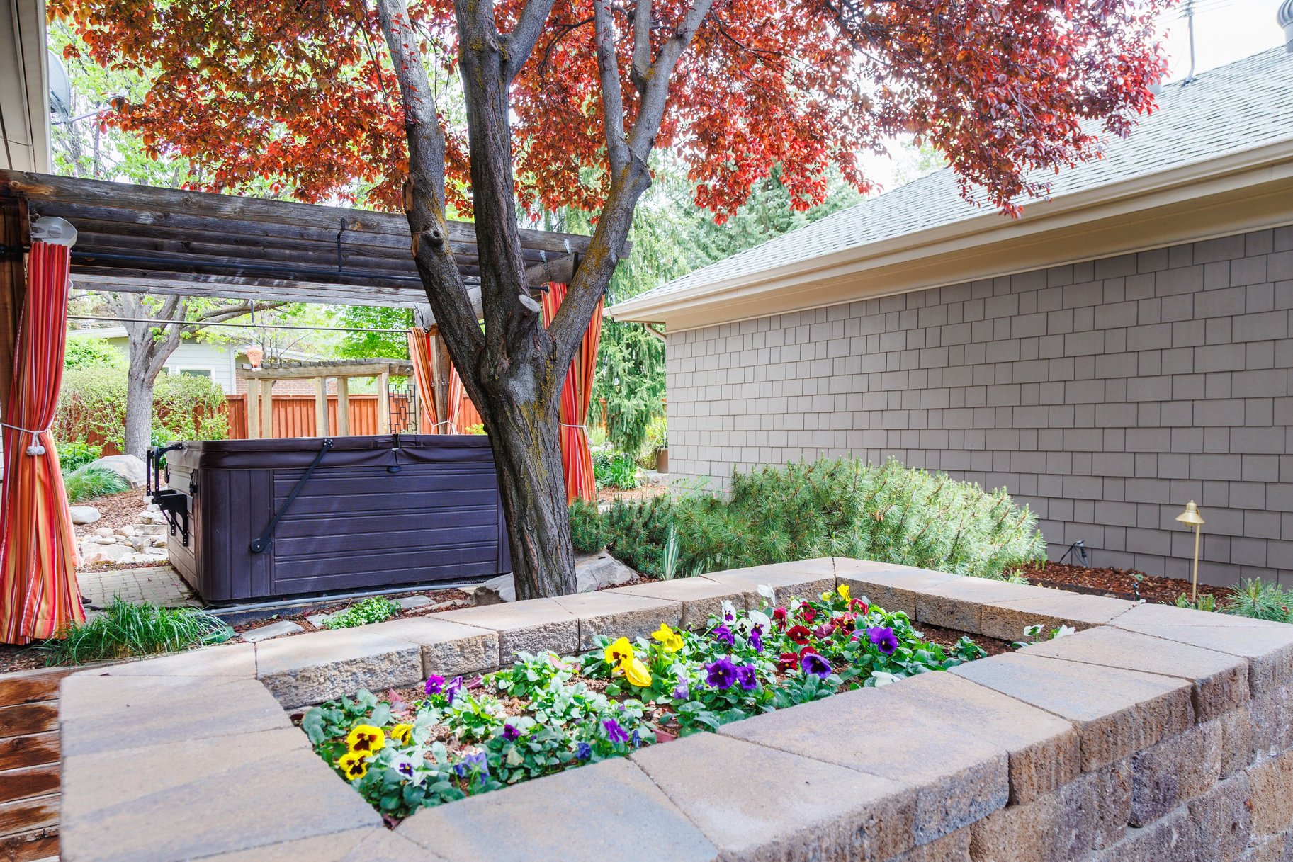  Exquisite Craftsman Jewel Box in the Heart of Millcreek - 物件實景