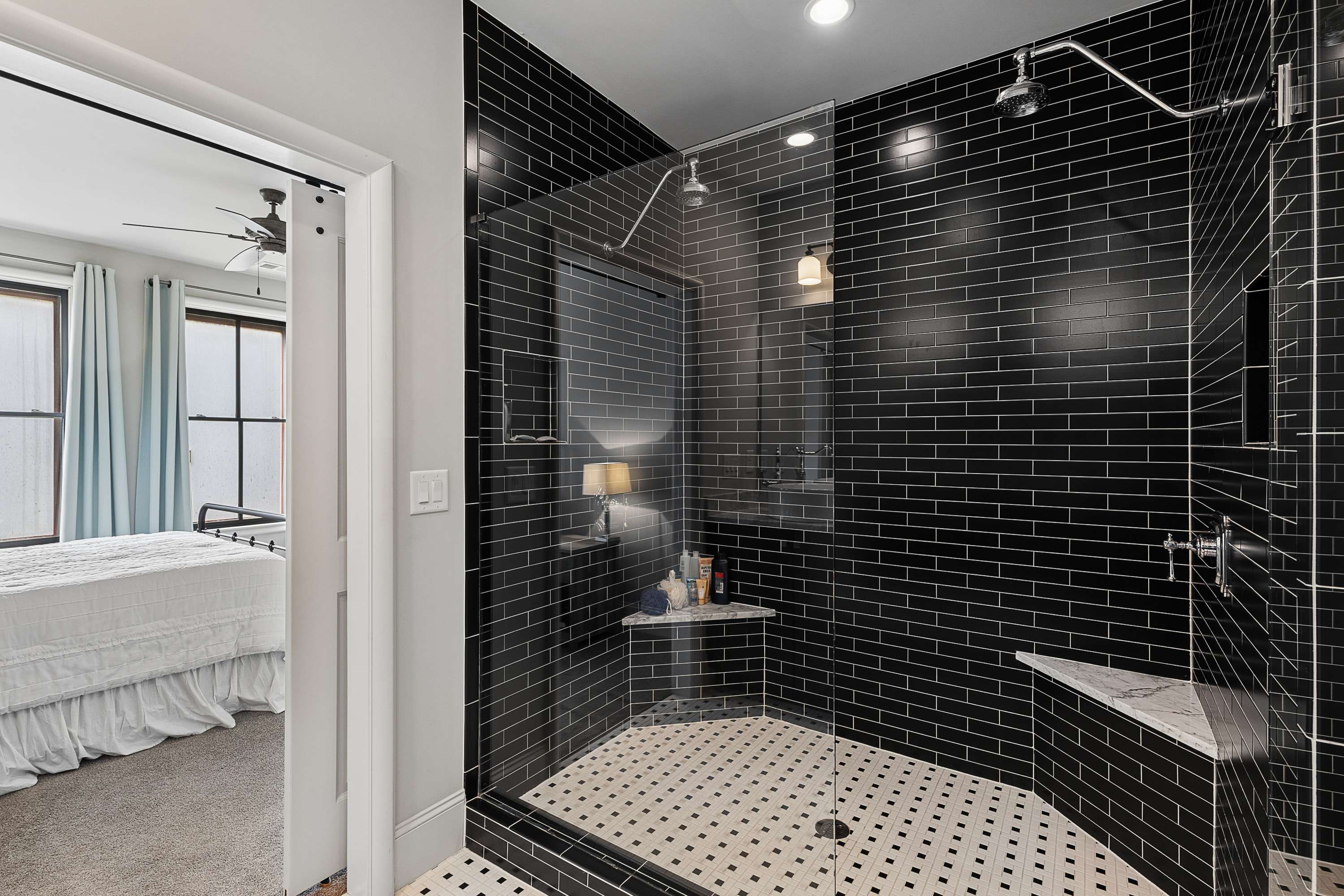  Stunning Townhome in Decatur