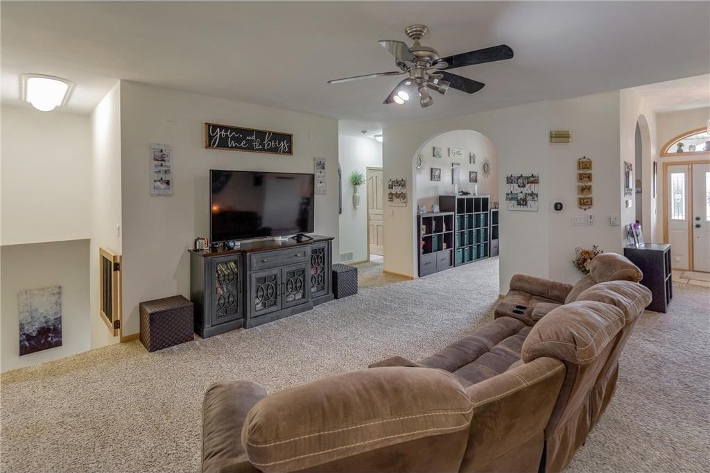 Motley, Minnesota, 56466, United States, 5 Bedrooms Bedrooms, ,3 BathroomsBathrooms,Residential,For Sale,1975318