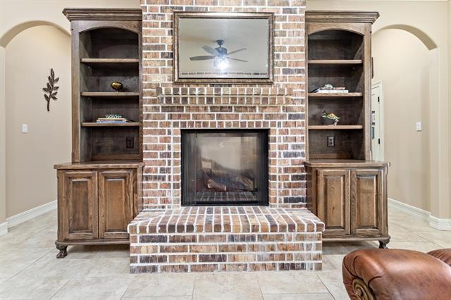 Orange, Texas, 77630, United States, 4 Bedrooms Bedrooms, ,3 BathroomsBathrooms,Residential,For Sale,1896582