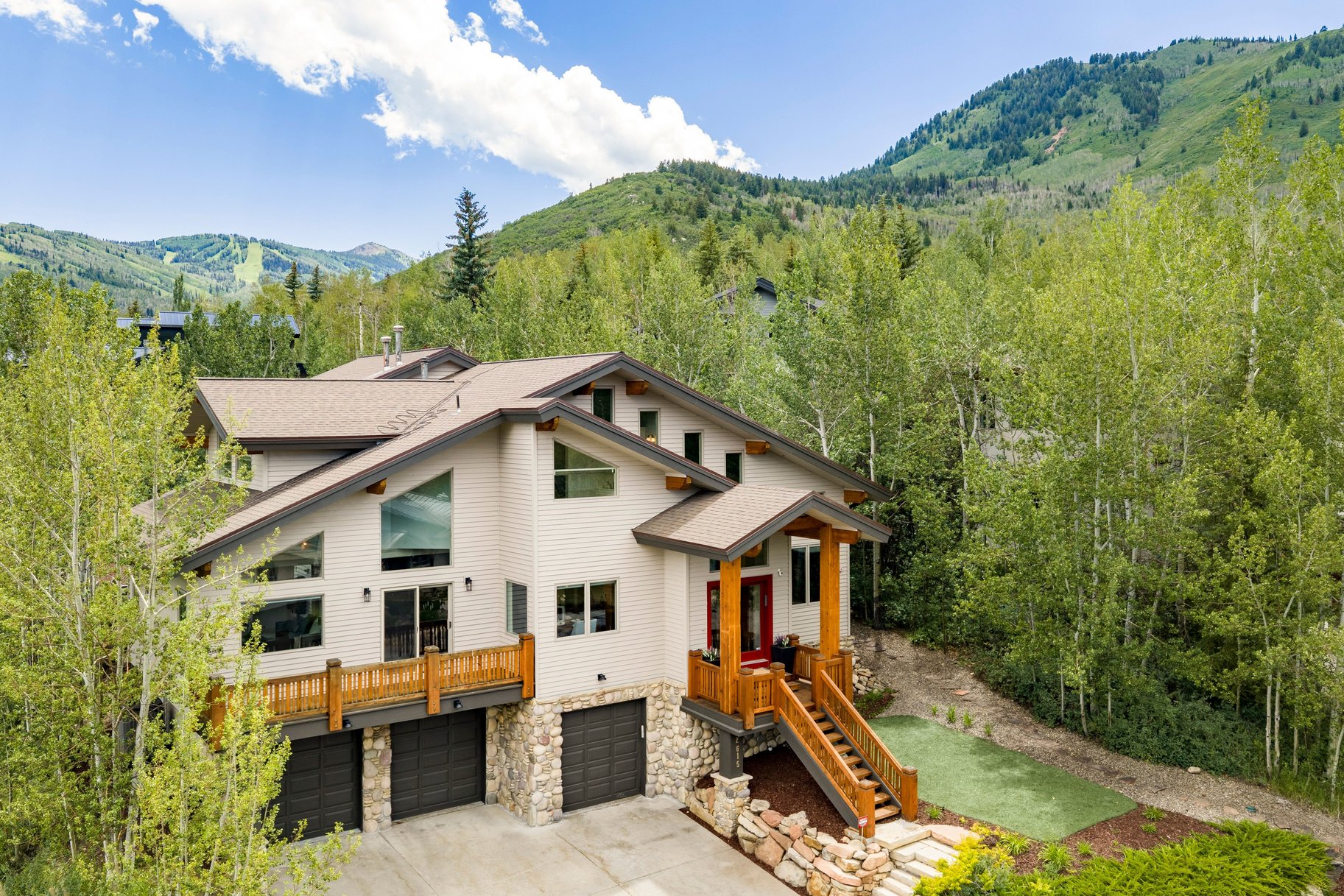  Spacious Six-Bedroom Home with Views in Park City Proper - 物件實景