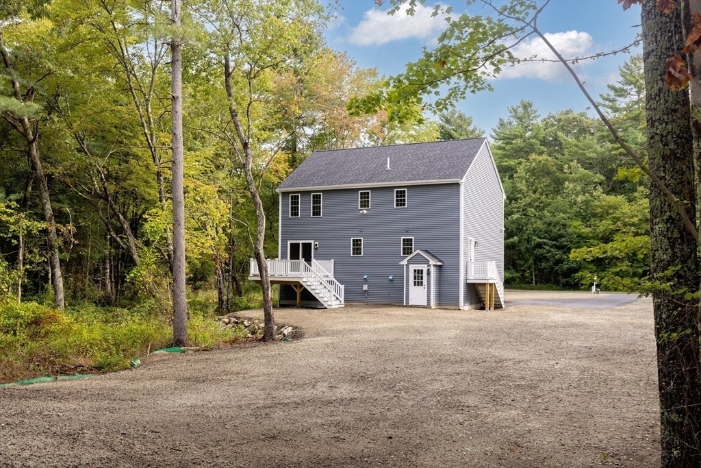 Lakeville, Massachusetts, 02347, United States, 3 Bedrooms Bedrooms, ,3 BathroomsBathrooms,Residential,For Sale,1943021