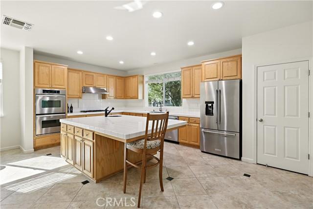 Chowchilla, California, 93610, United States, 5 Bedrooms Bedrooms, ,4 BathroomsBathrooms,Residential,For Sale,2005891