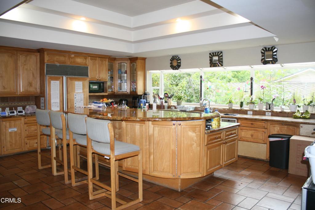 La Canada Flintridge, California, 91011, United States, 6 Bedrooms Bedrooms, ,2 BathroomsBathrooms,Residential,For Sale,1940929
