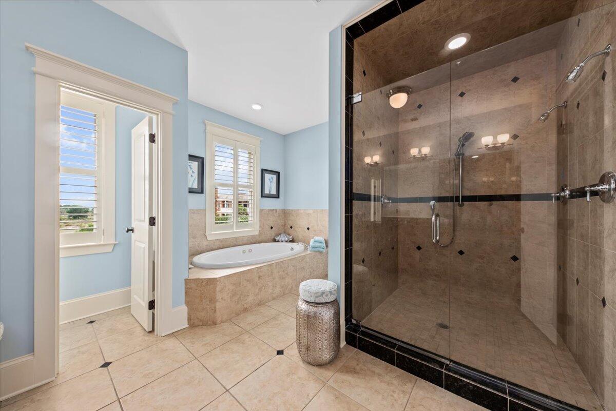 Mount Pleasant, South Carolina, 29466, United States, 4 Bedrooms Bedrooms, ,4 BathroomsBathrooms,Residential,For Sale,1838188