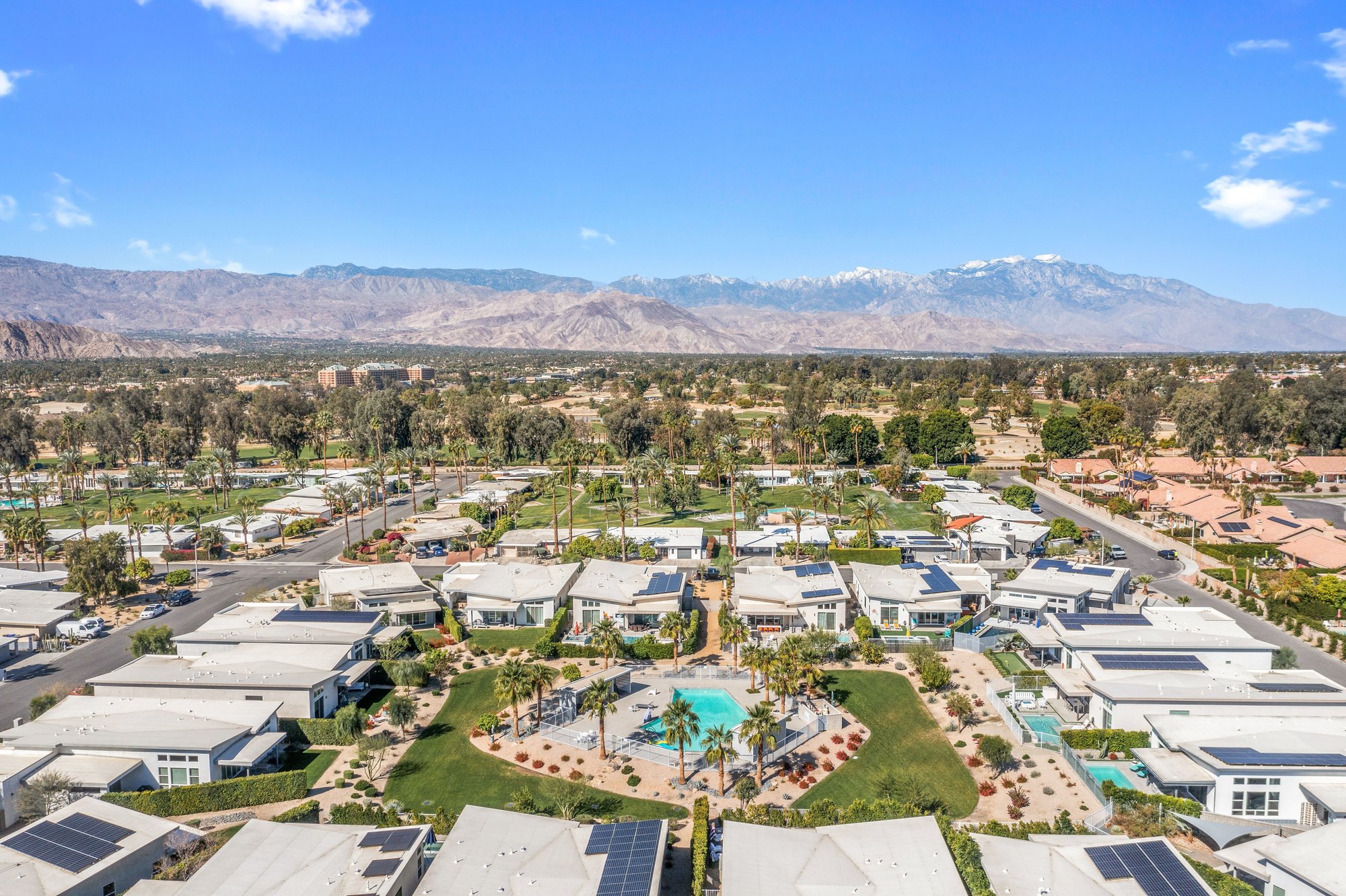  Luxury Mid-Century Indian Wells STR with Resort-Style Pool - 物件實景