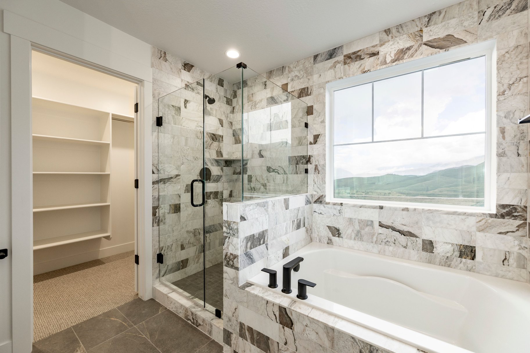  New Construction  4 Bedrooms  Nightly Rental Approved  Panoramic Views - 物件實景