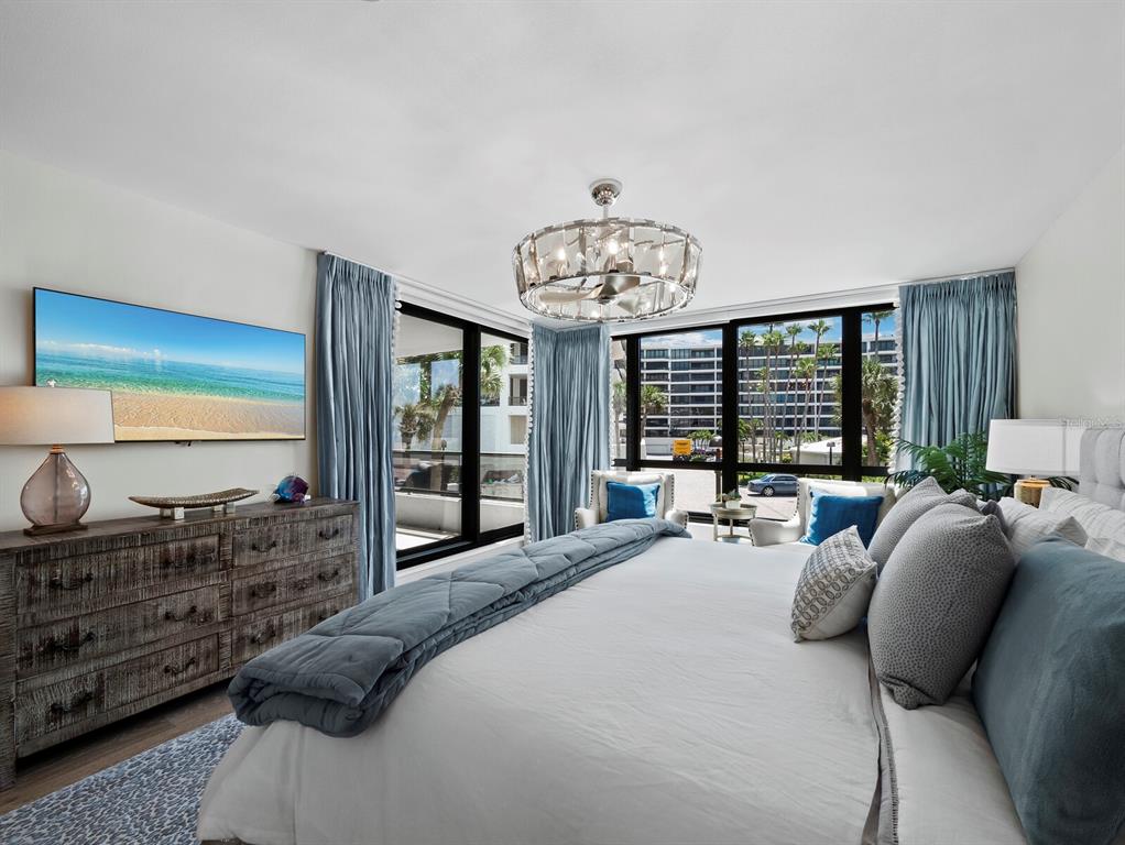 Longboat Key, Florida, 34228, United States, 3 Bedrooms Bedrooms, ,3 BathroomsBathrooms,Residential,For Sale,1942144