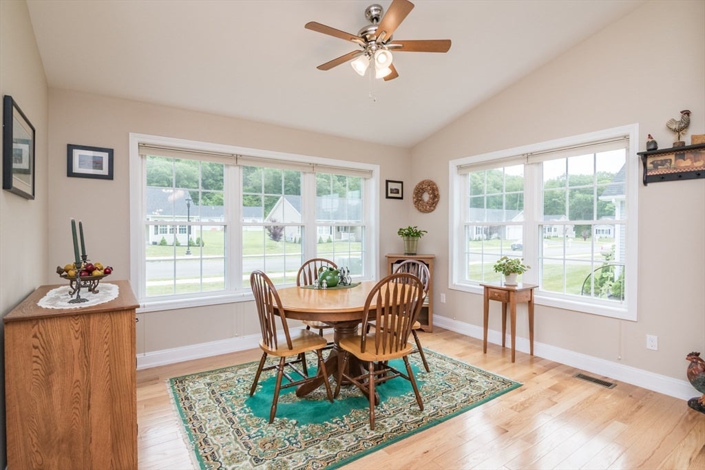 Deerfield, Massachusetts, 01373, United States, 2 Bedrooms Bedrooms, ,2 BathroomsBathrooms,Residential,For Sale,1941056