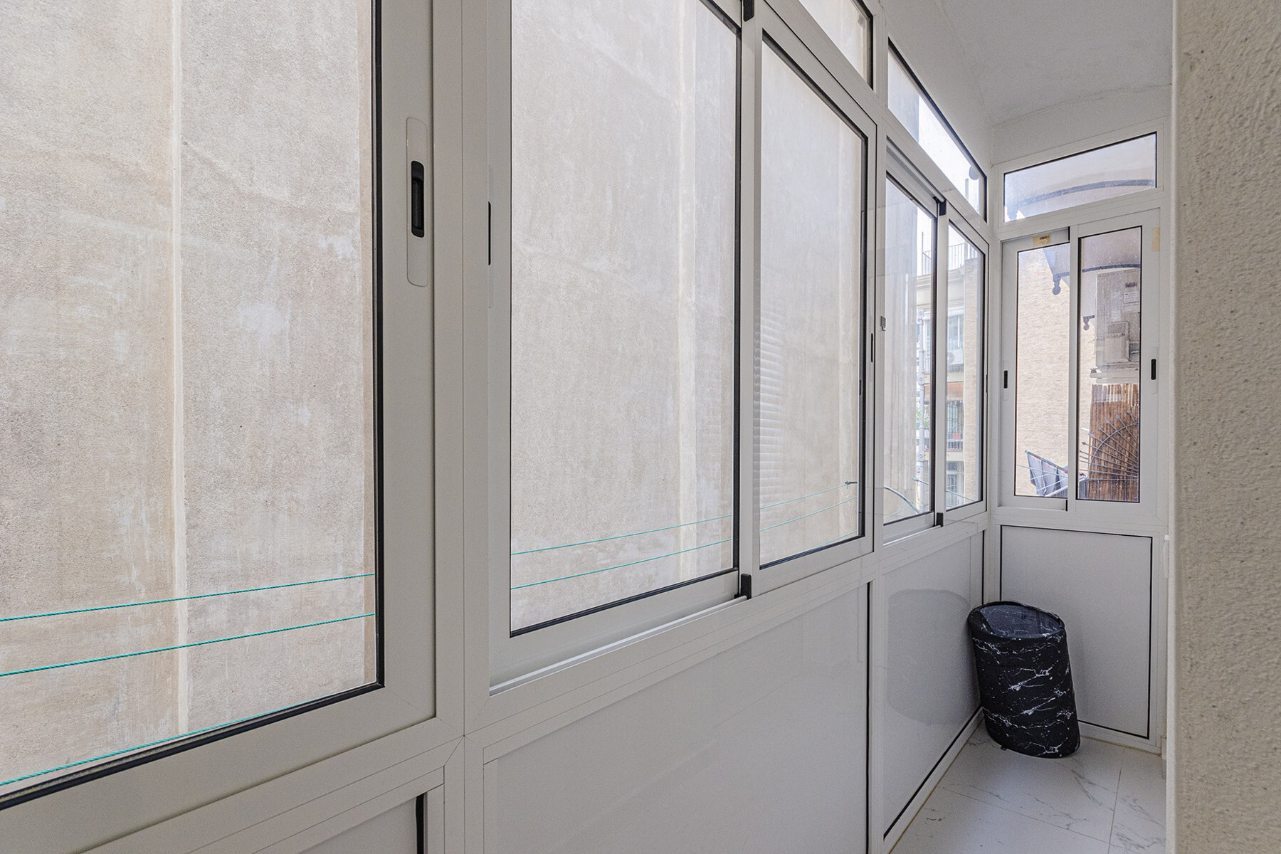  Renovated Apartment on a Pedestrian Street in the Heart of the City - 物件實景
