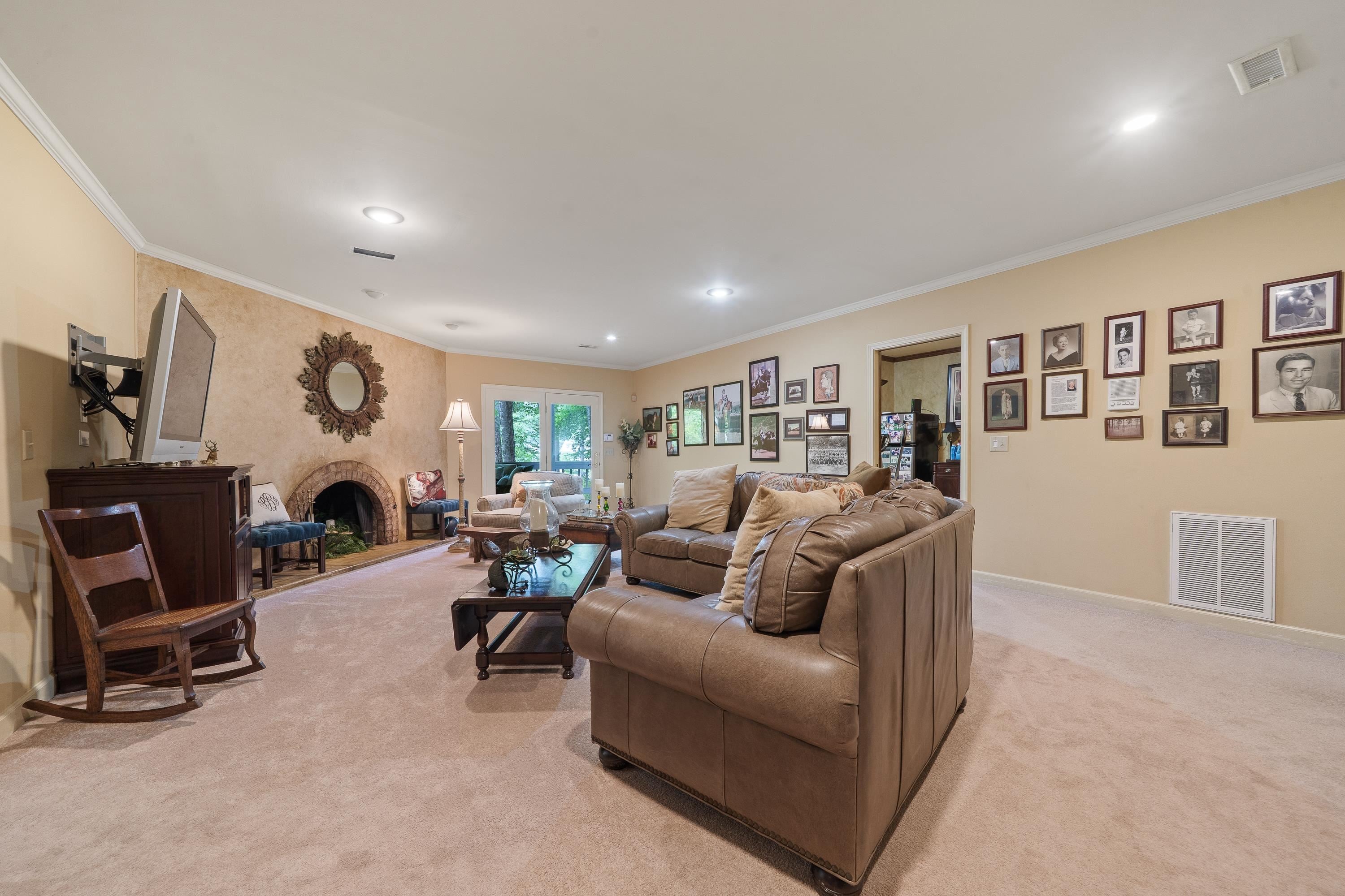 Greensboro, Georgia, 30642, United States, 4 Bedrooms Bedrooms, ,4 BathroomsBathrooms,Residential,For Sale,1849801