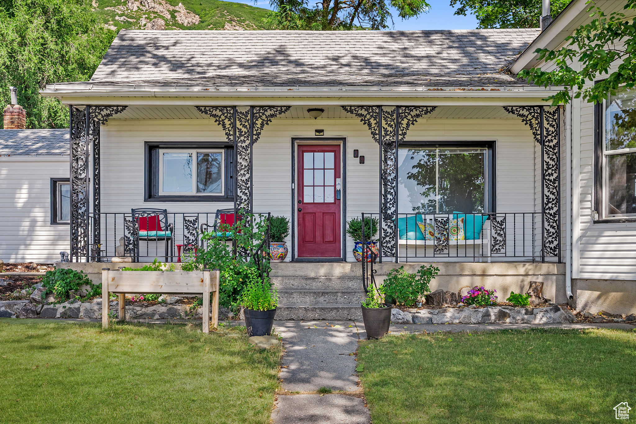 Farmington, Utah, 84025, United States, 4 Bedrooms Bedrooms, ,2 BathroomsBathrooms,Residential,For Sale,1866818