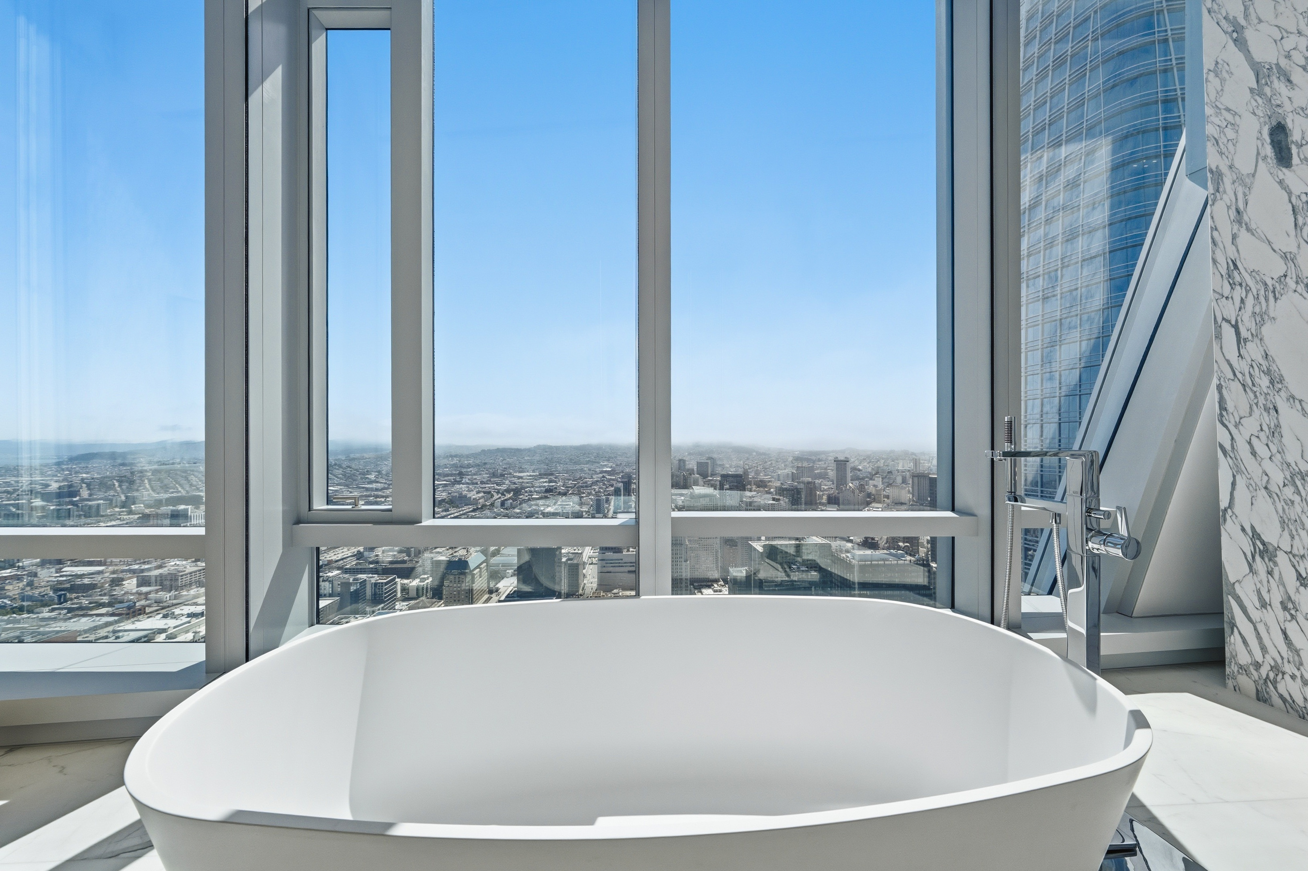  The Grand Penthouse at 181 Fremont - 物件實景