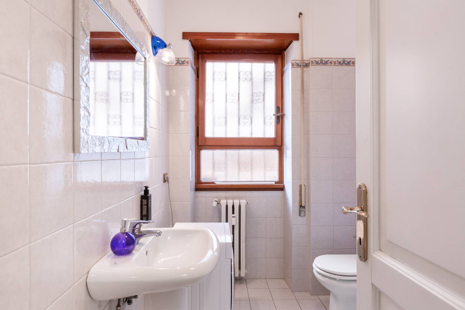 Roma, Roma, 00100, IT, 5 Bedrooms Bedrooms, ,3 BathroomsBathrooms,Residential,For Sale,1738705
