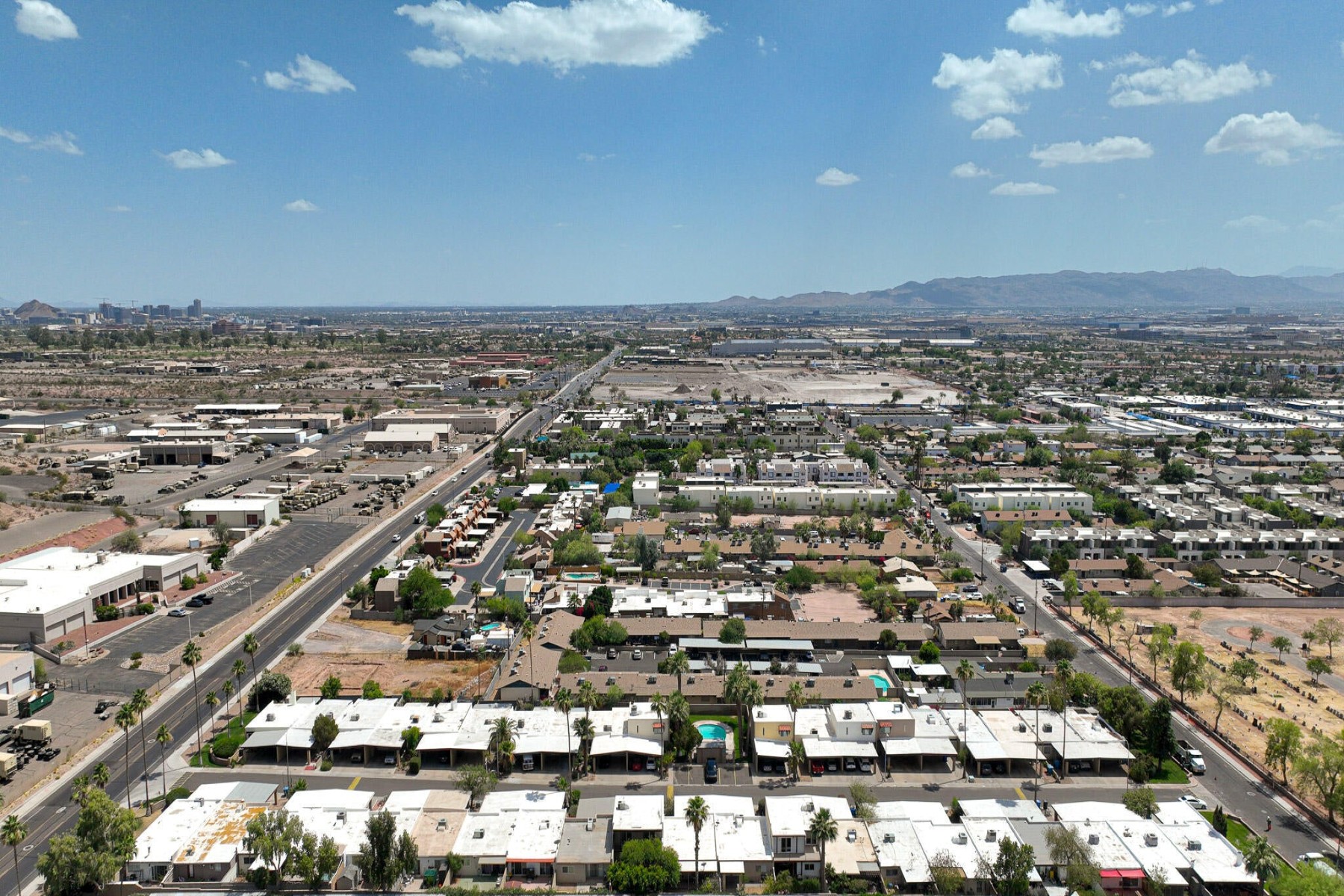  5114 E Monte Vista Road  Phoenix, AZ - 物件實景