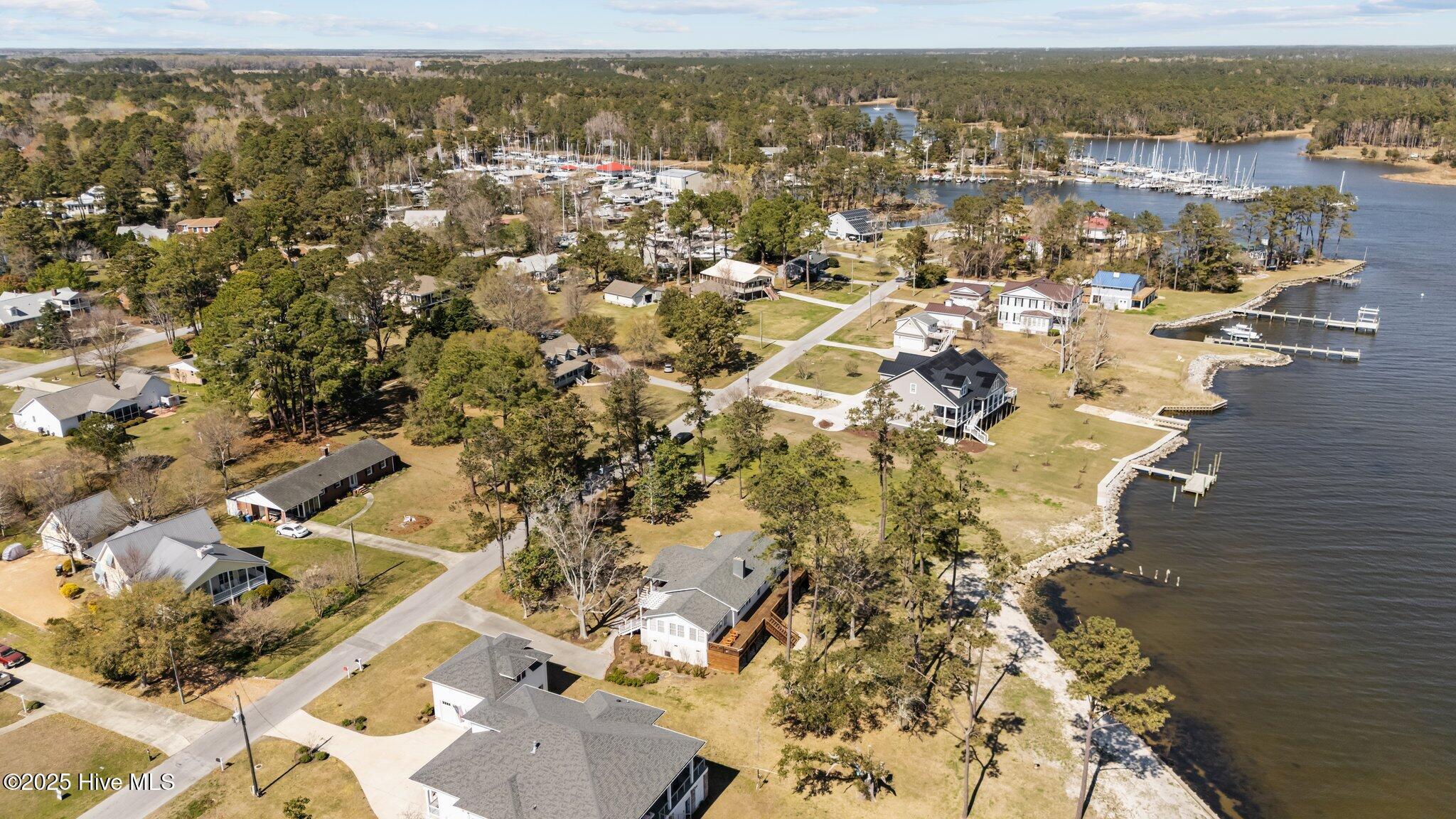 Oriental, North Carolina, 28571, United States, 3 Bedrooms Bedrooms, ,2 BathroomsBathrooms,Residential,For Sale,1761894