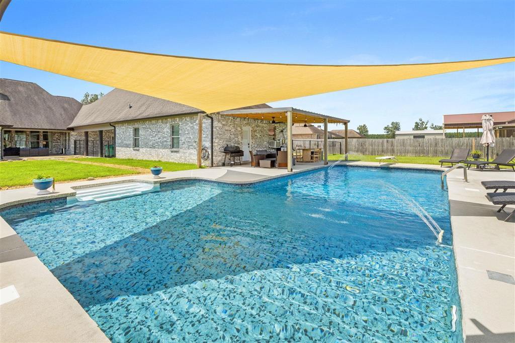Lake Charles, Louisiana, 70611, United States, 4 Bedrooms Bedrooms, ,4 BathroomsBathrooms,Residential,For Sale,1925040