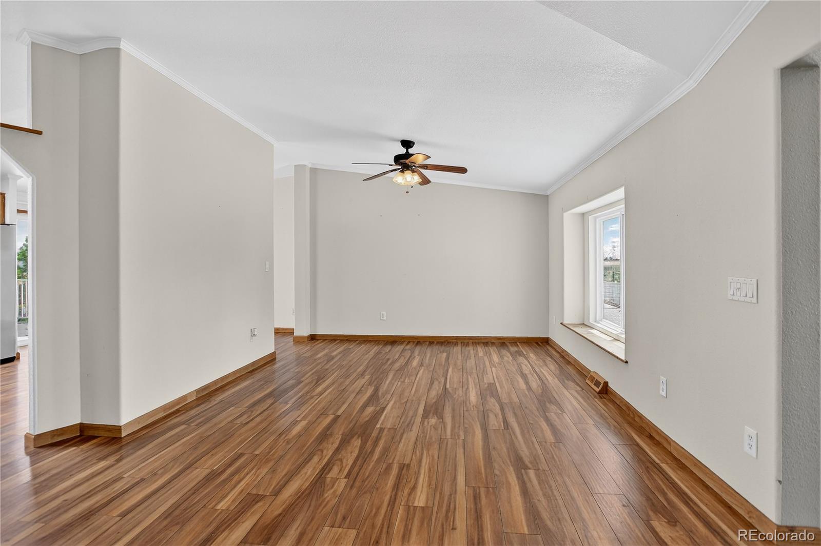 Byers, Colorado, 80103, United States, 5 Bedrooms Bedrooms, ,4 BathroomsBathrooms,Residential,For Sale,1896290
