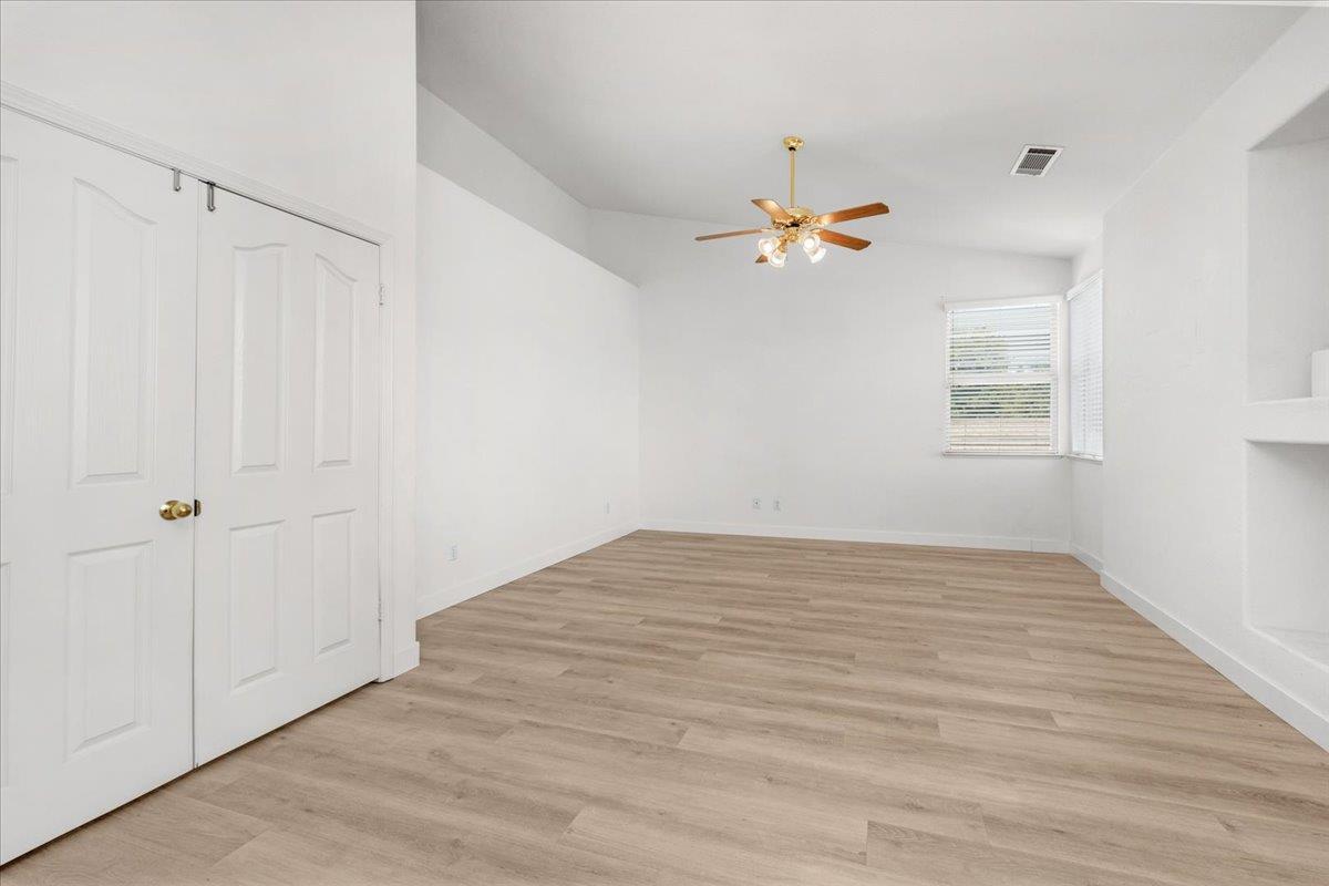 Clovis, California, 93611, United States, 5 Bedrooms Bedrooms, ,3 BathroomsBathrooms,Residential,For Sale,1924098