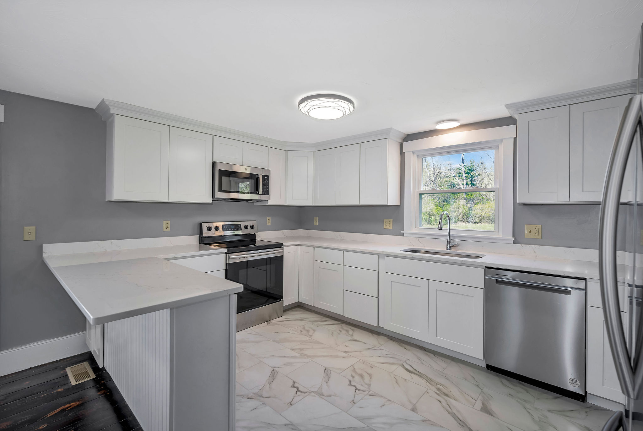 Oxford, Ohio, 45056, United States, 5 Bedrooms Bedrooms, ,4 BathroomsBathrooms,Residential,For Sale,1981733