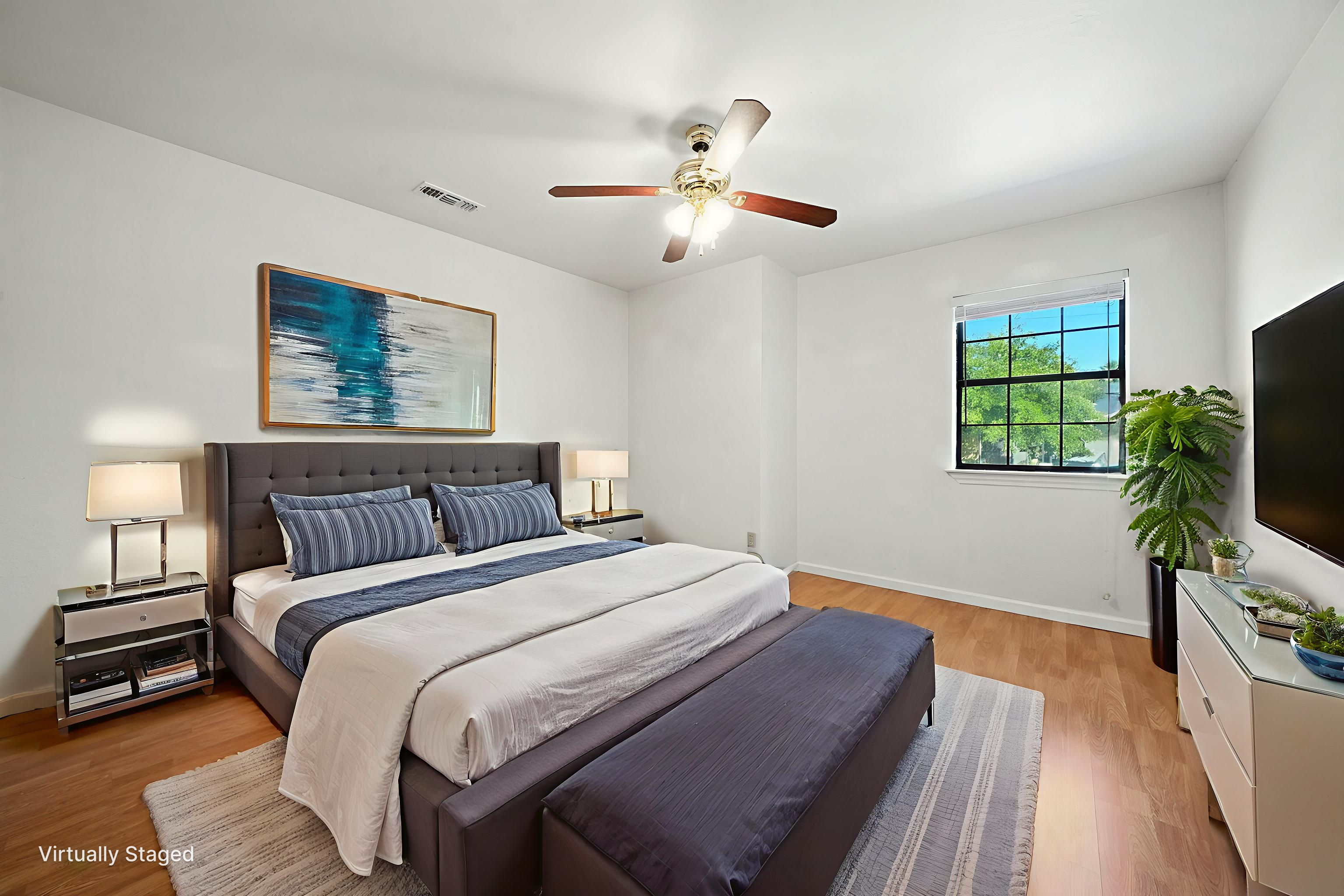  5 Bedrooms + Many Upgrades + Owned Solar - 物件實景