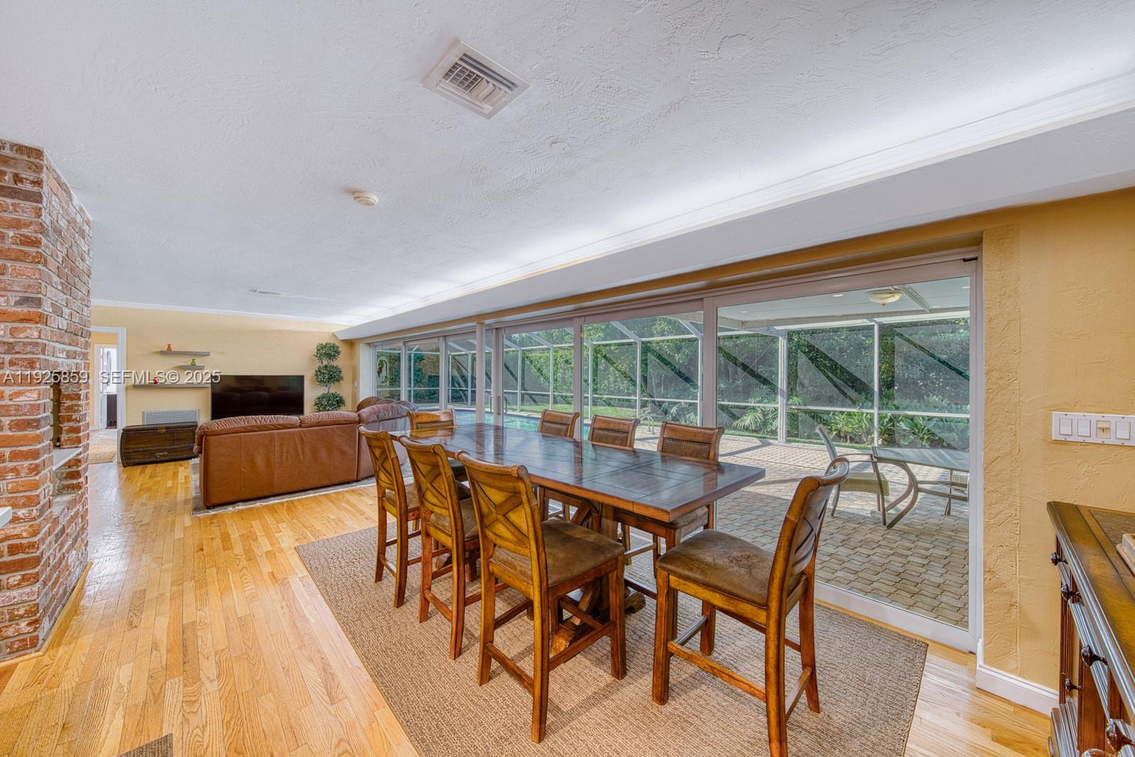 Pinecrest, Florida, 33156, United States, 3 Bedrooms Bedrooms, ,2 BathroomsBathrooms,Residential,For Sale,2003323