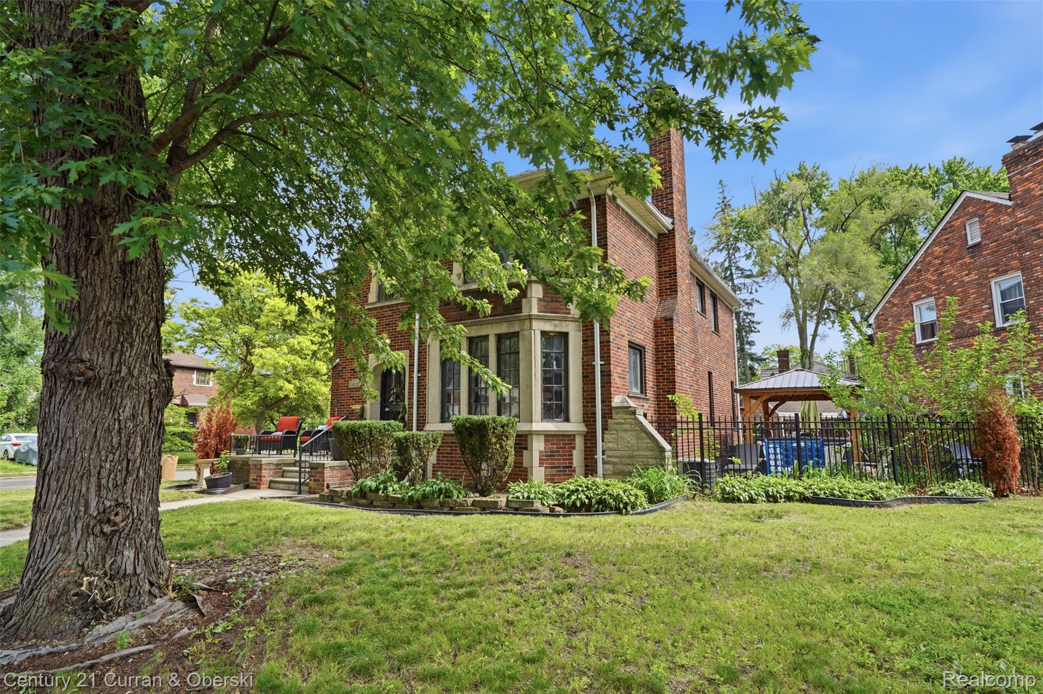 Detroit, Michigan, 48221, United States, 4 Bedrooms Bedrooms, ,3 BathroomsBathrooms,Residential,For Sale,2048542