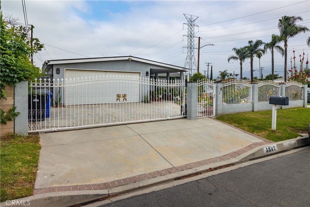 Azusa, California, 91702, United States, 4 Bedrooms Bedrooms, ,2 BathroomsBathrooms,Residential,For Sale,1879036