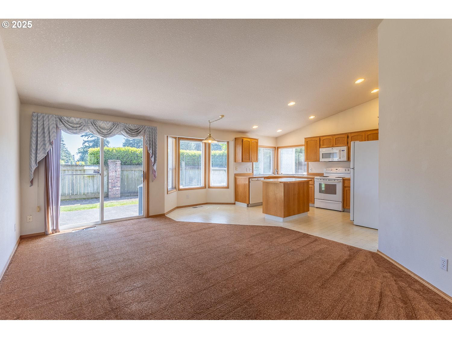 Vancouver, Washington, 98664, United States, 3 Bedrooms Bedrooms, ,2 BathroomsBathrooms,Residential,For Sale,1793111