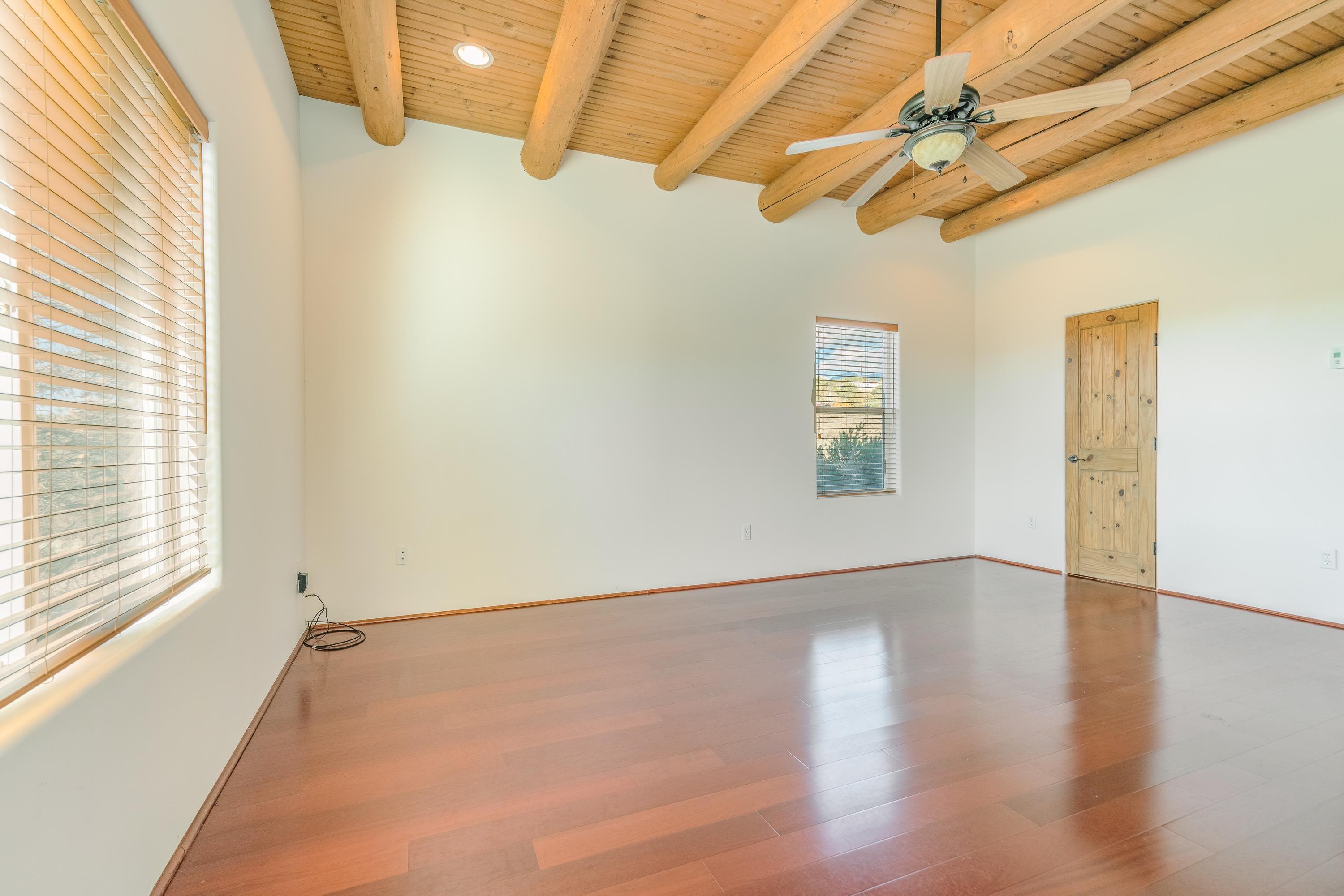 Arroyo Hondo, New Mexico, 87513, United States, 2 Bedrooms Bedrooms, ,2 BathroomsBathrooms,Residential,For Sale,1995561