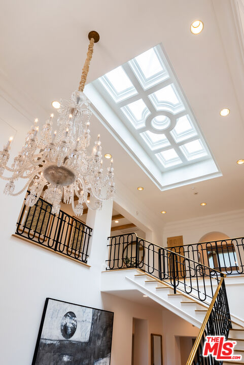 Beverly Hills, California, 90210, United States, 6 Bedrooms Bedrooms, ,8 BathroomsBathrooms,Residential,For Sale,1926509