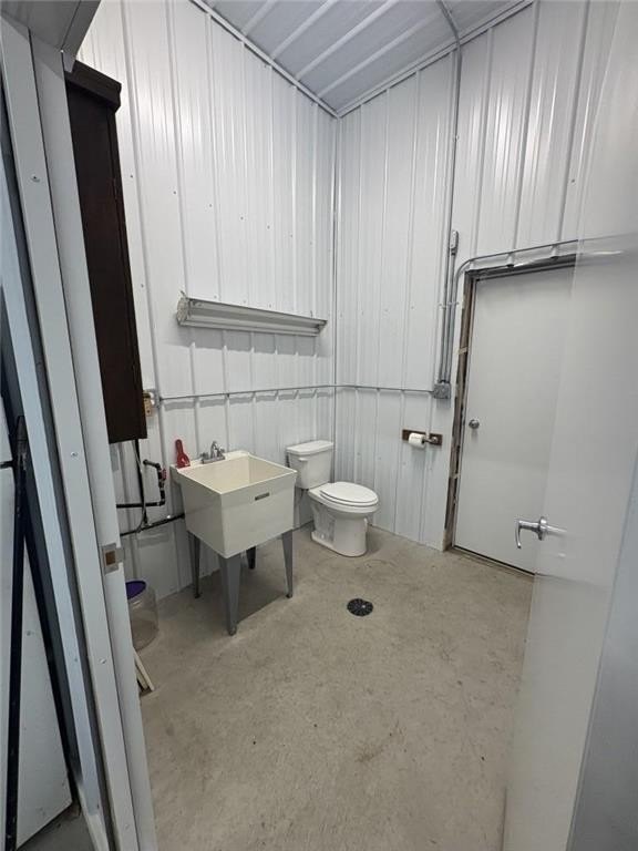 Osage, Minnesota, 56570, United States, 5 Bedrooms Bedrooms, ,2 BathroomsBathrooms,Residential,For Sale,1878783