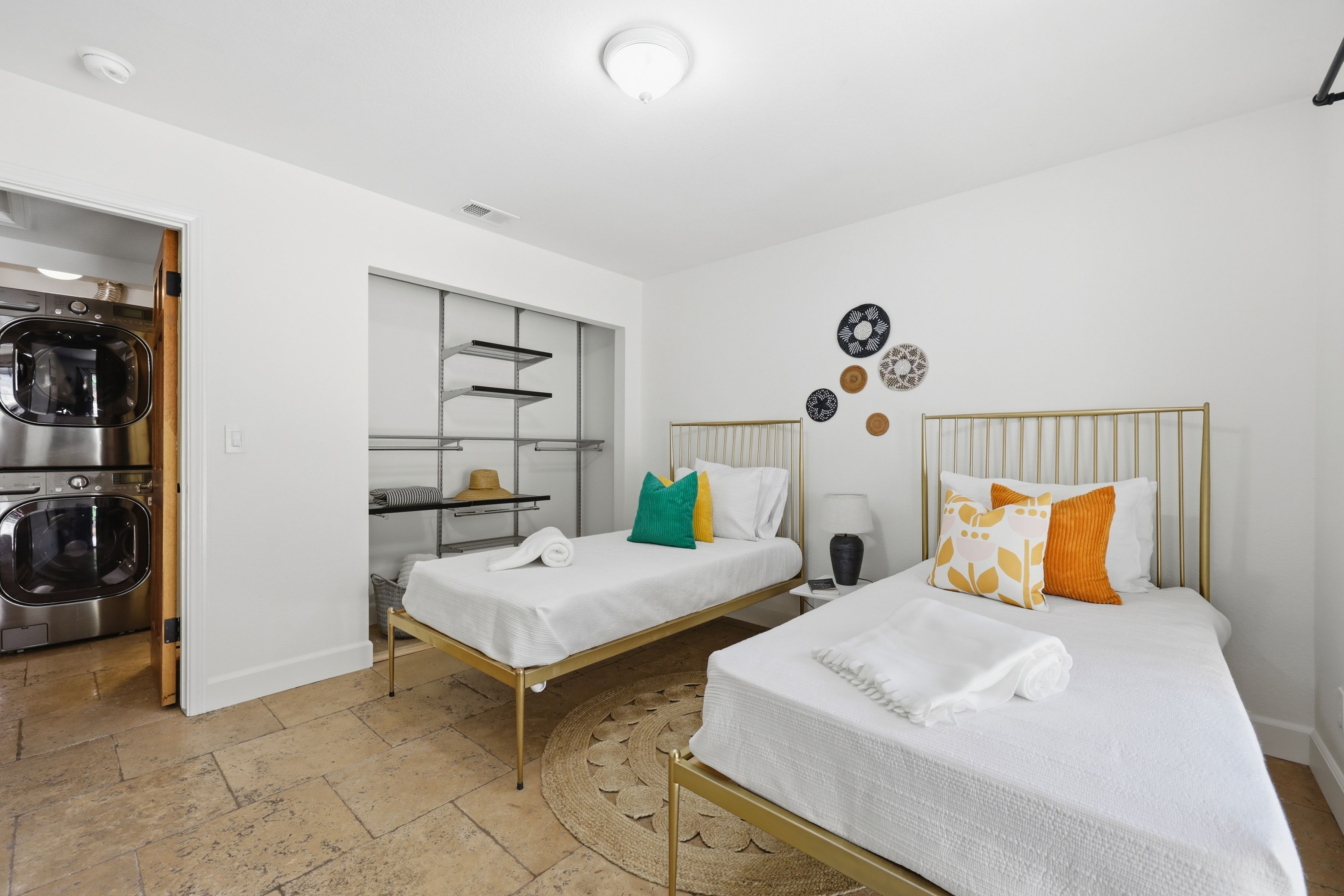  Charming End-Unit in Ojai - 物件實景